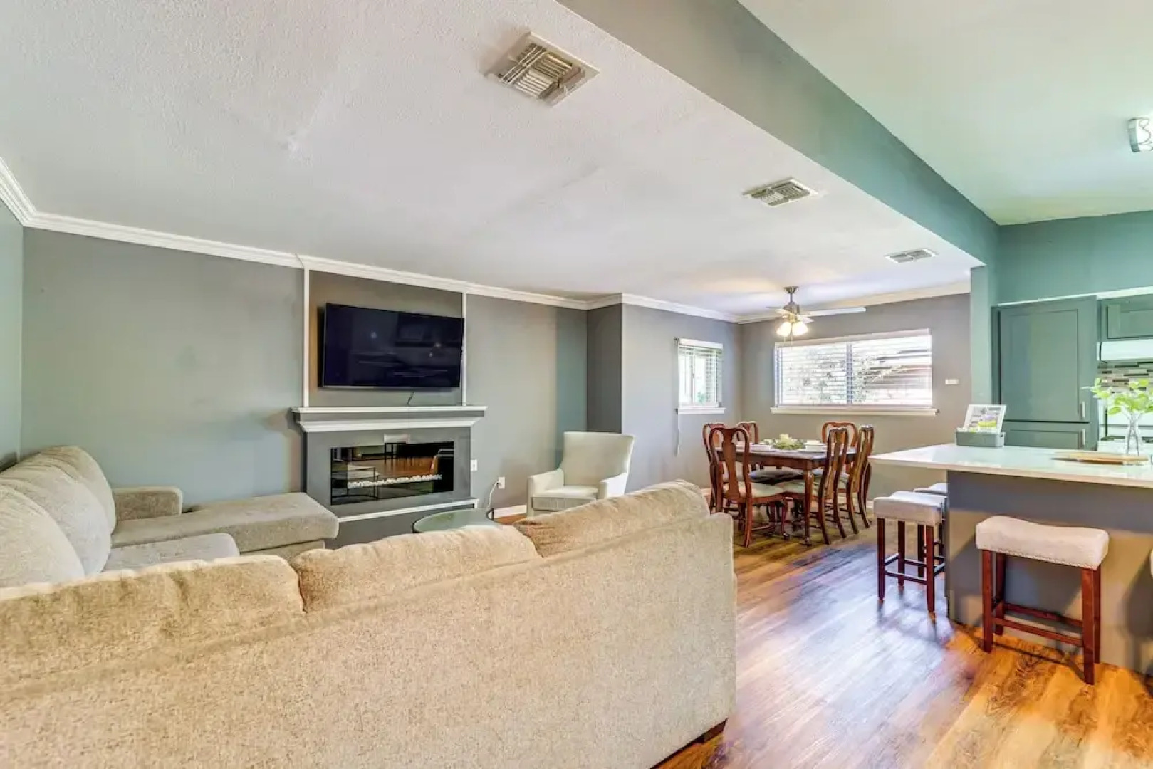 Game Room & Grill: Family Home in Corpus Christi!