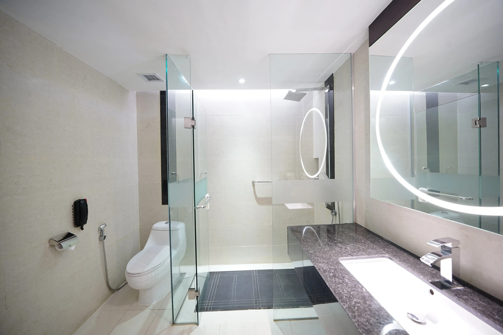 Swiss-Belhotel Harbour Bay