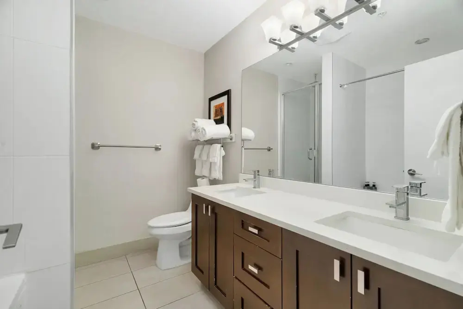 Rooftop Paradise Luxe 2BR  Lake Views