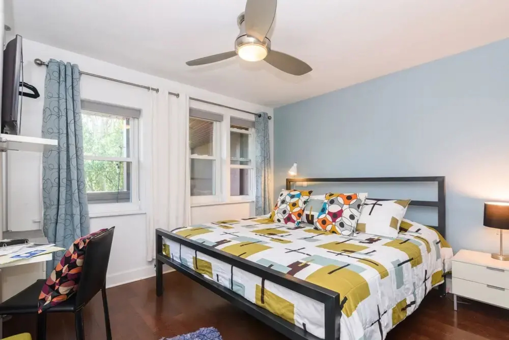 House 5863 - Chicago Bed and Breakfast