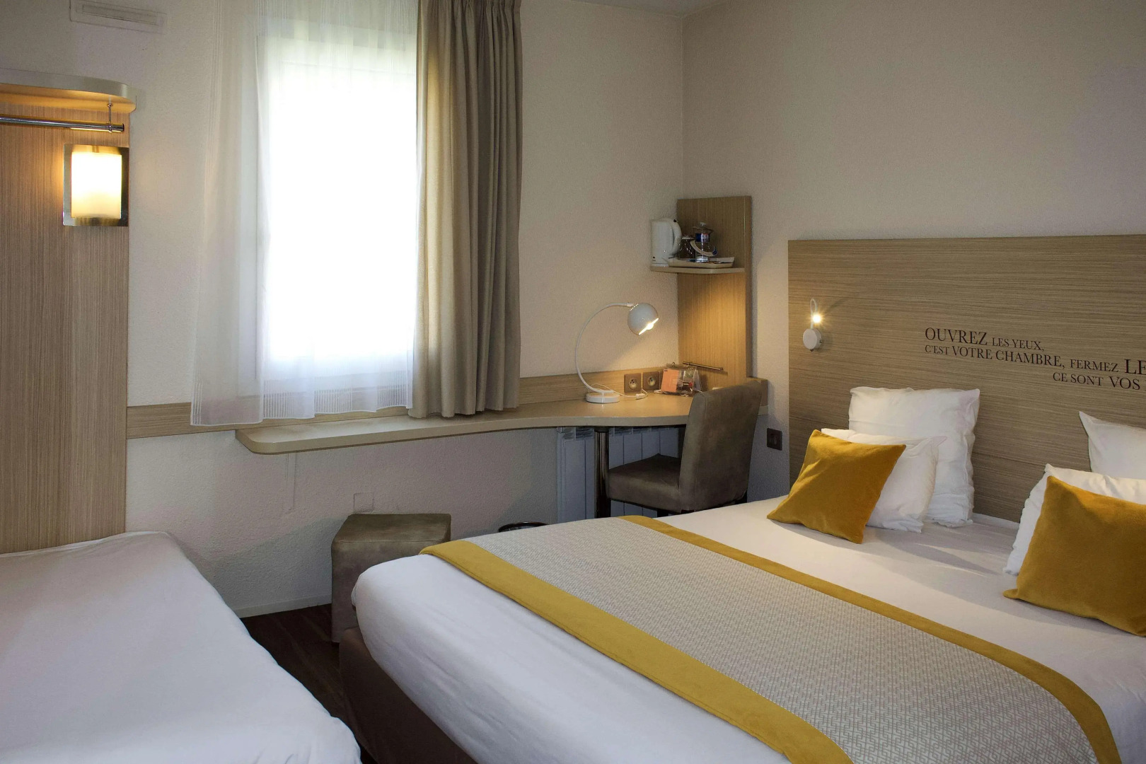 Hotel Kyriad Lyon Est - Bron Eurexpo Le Cottage