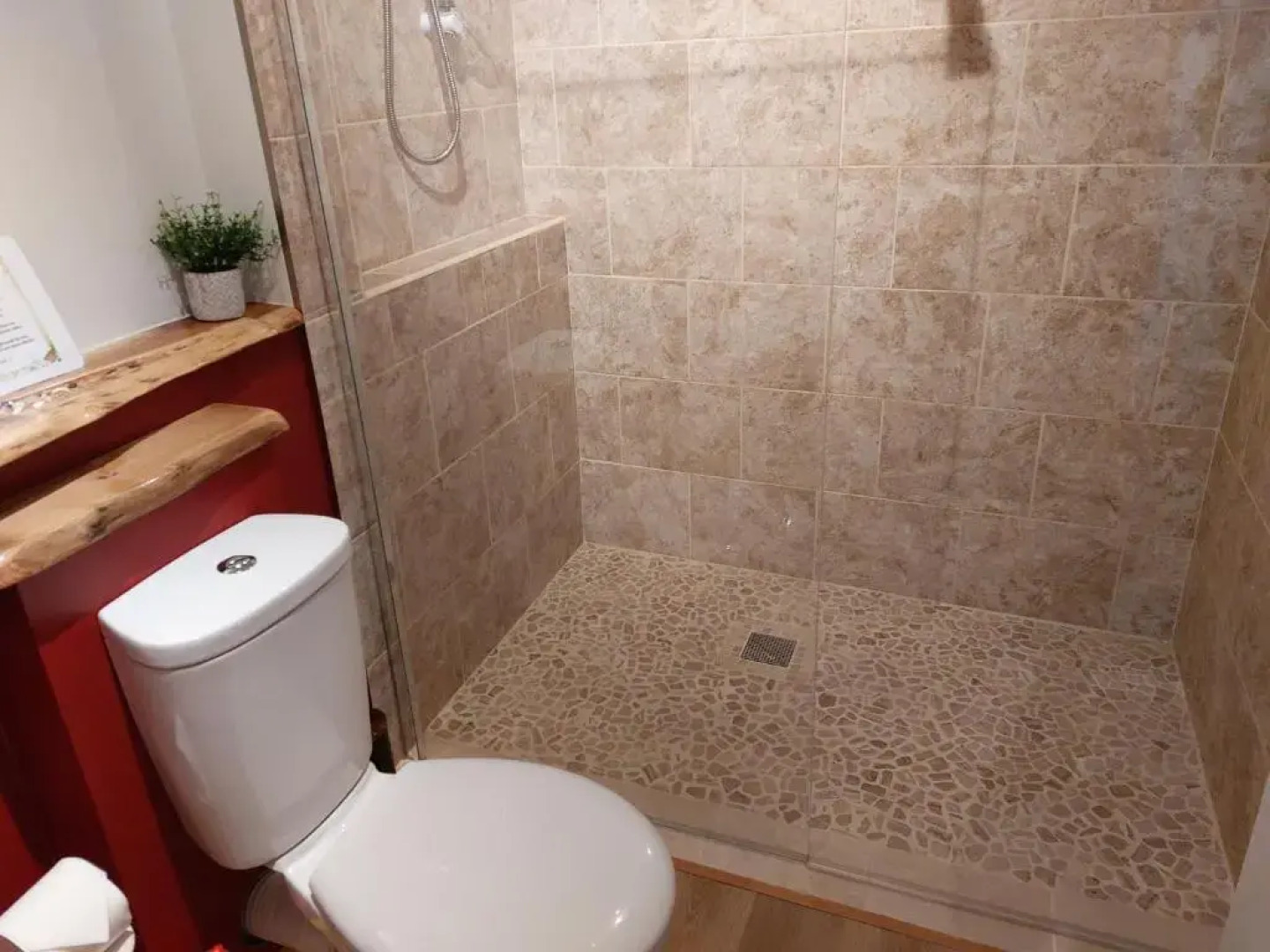 Wesley House Holidays - Choice of 2 Quirky Cottages in 4 private acres