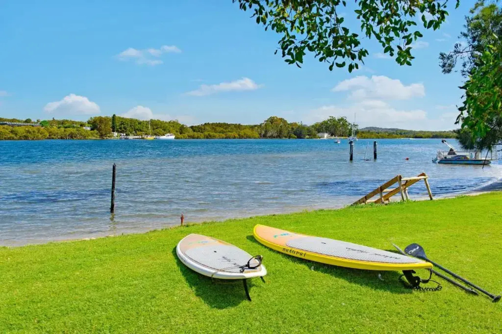 Punt House - riverfront home with ramp access