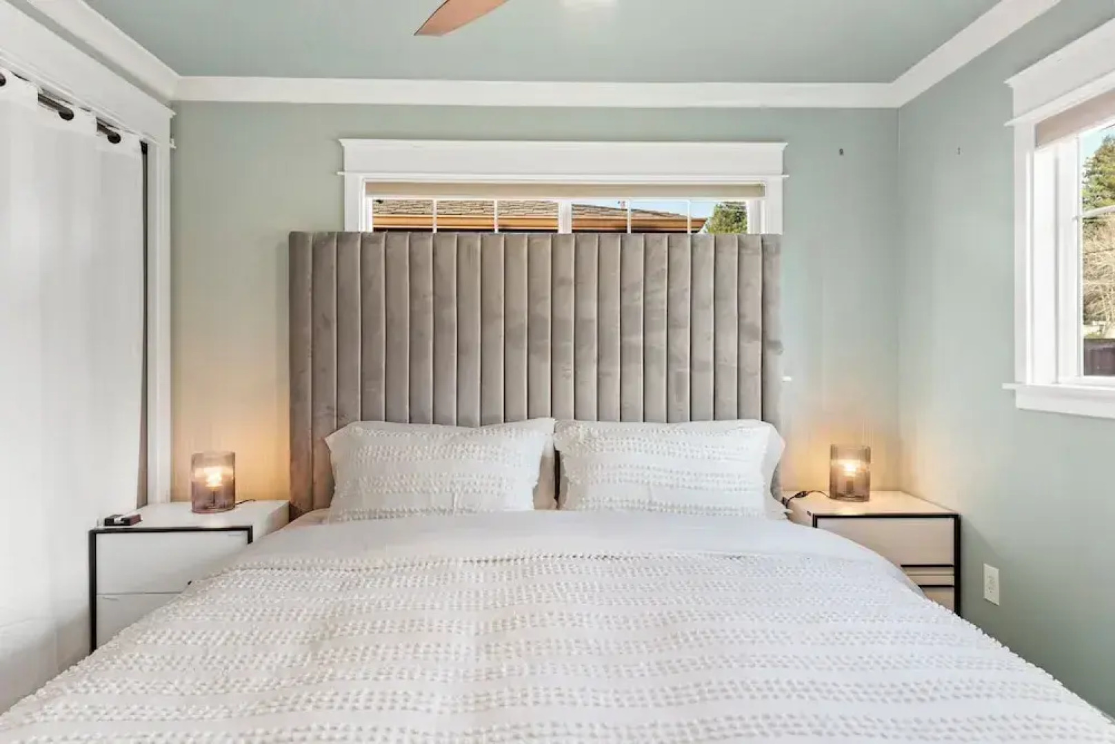 Renton Lakeside Oasis, Lakeview, 4B 2.5B, Spacious