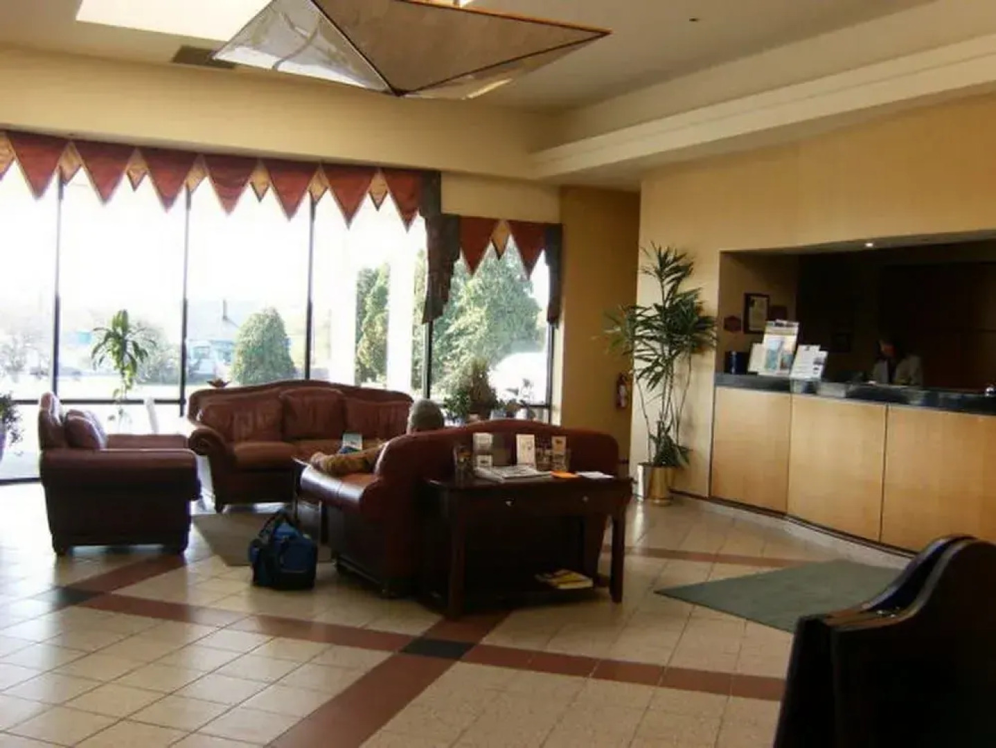 Hudson Valley Hotel And Conference Center