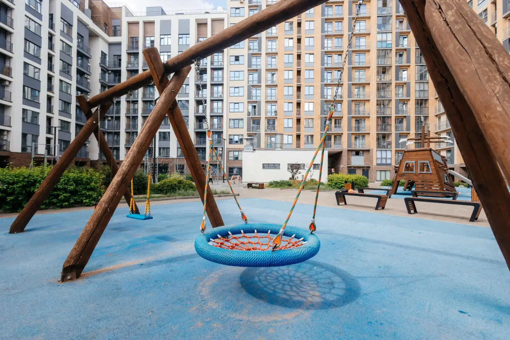 4 Ugla (Четыре угла) на Максима Горького 151