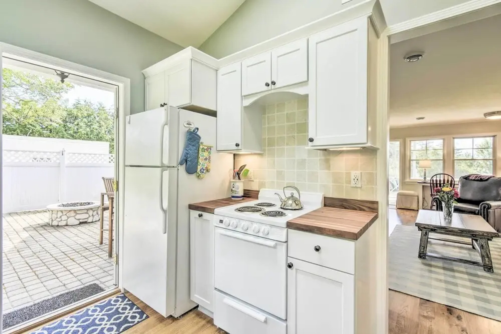 Ephraim Home w/ Yard - Walk to Lake Michigan!