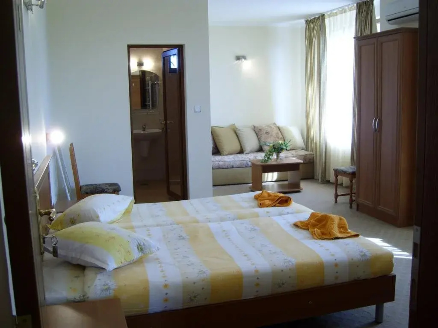 Guest House Markovi Aheloy