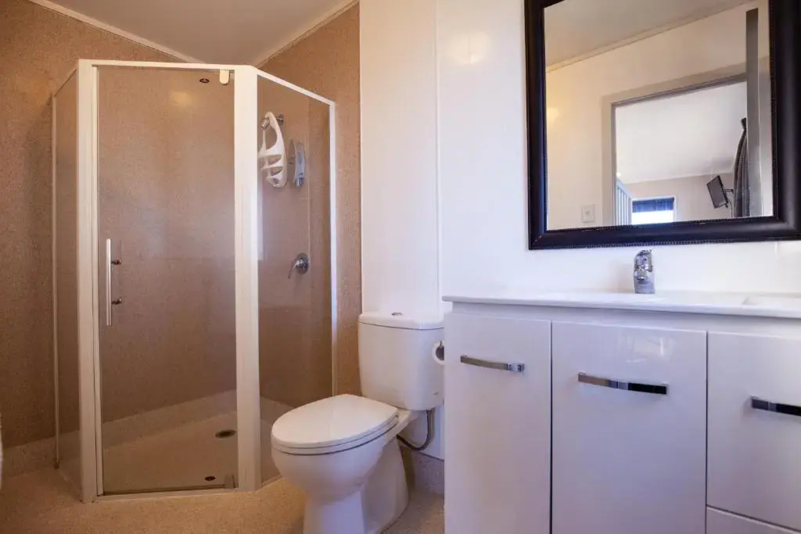 Belt Road Seaside Holiday Park