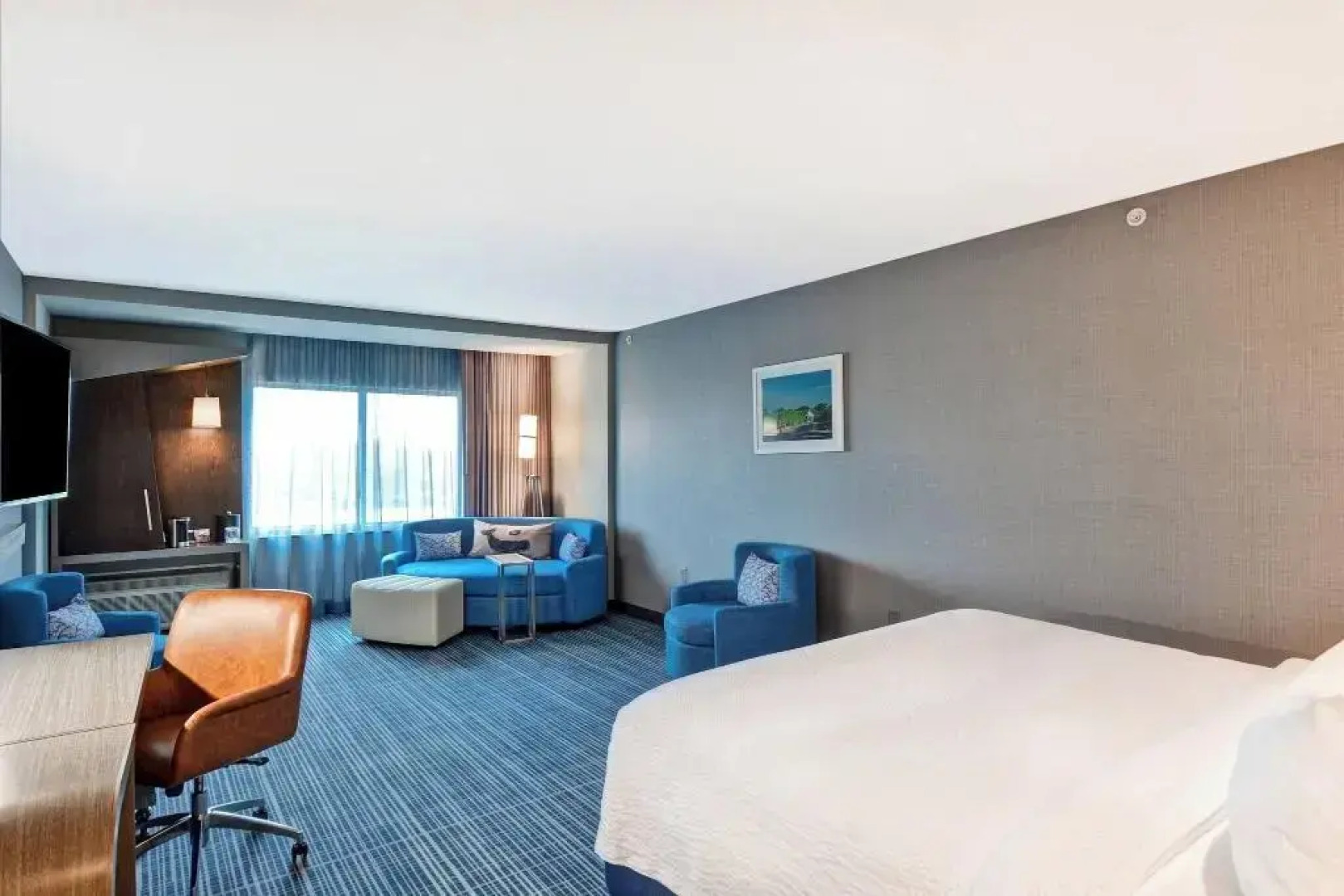 Courtyard Long Island Islip Courthouse Complex