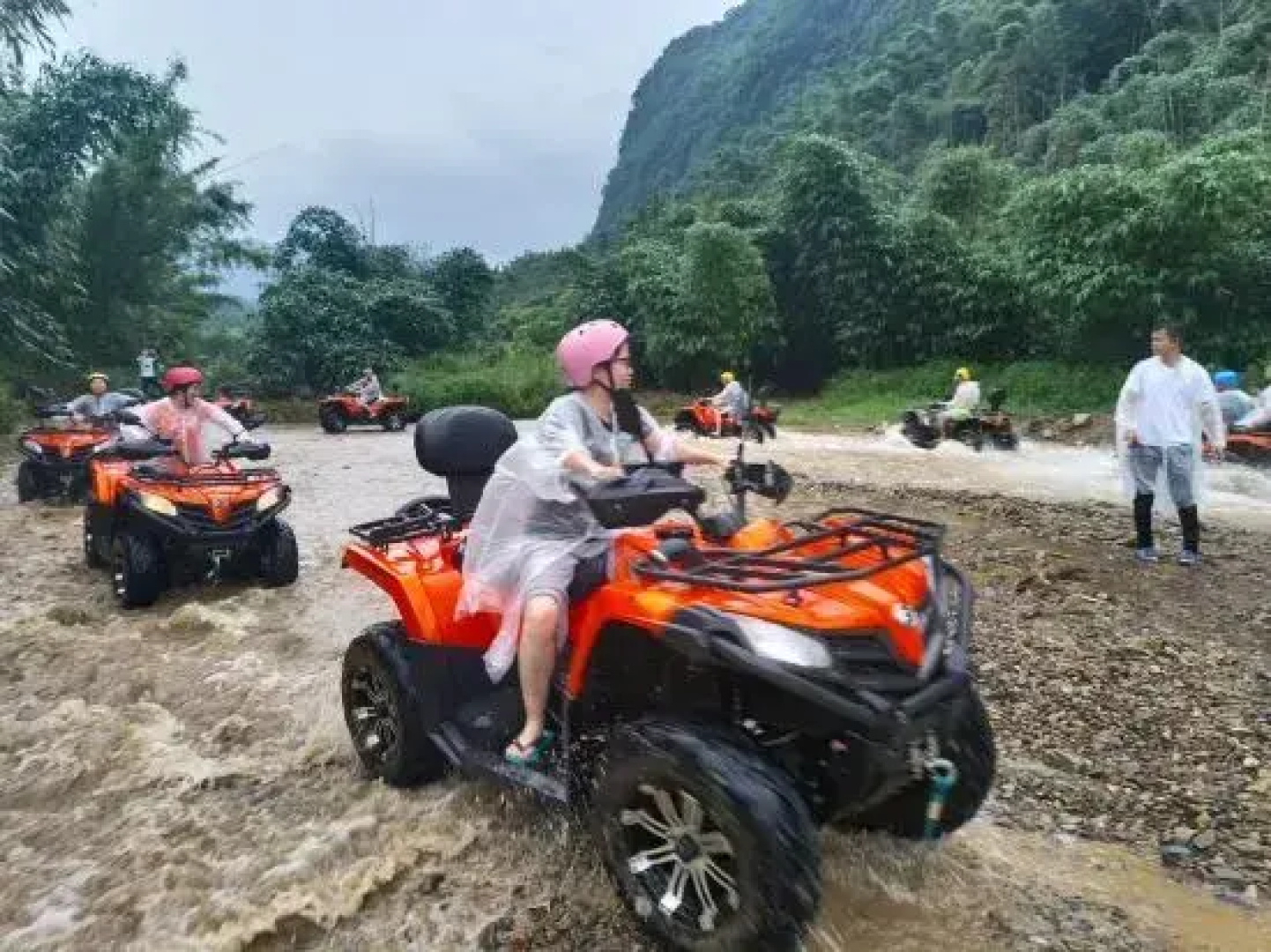 Yingxi Peak Forest Corridor Cuiying Residence