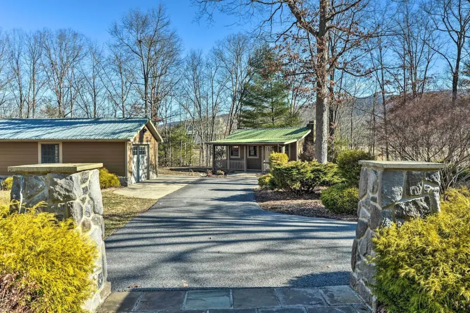 Berkeley Springs Haven w/ Sleepy Creek Access!