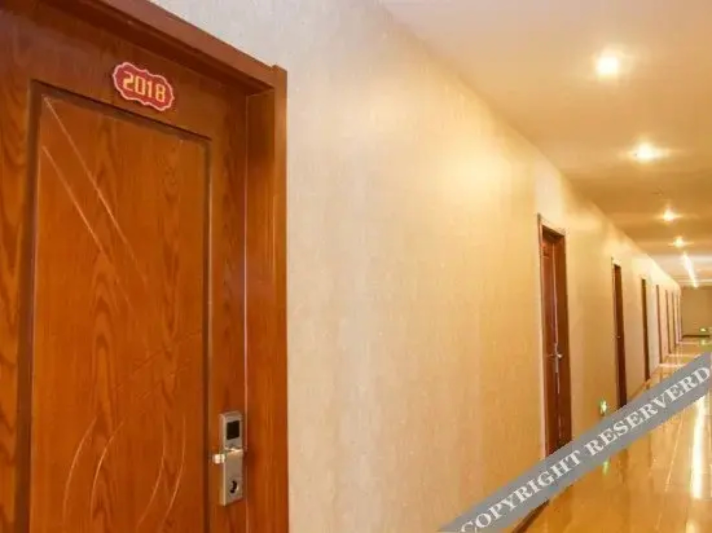 Yichang Spring Business Hotel