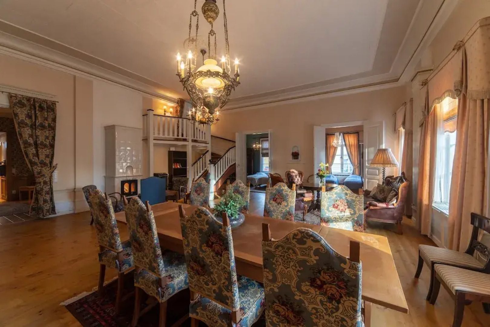 Wanha Kartano - Old Mansion