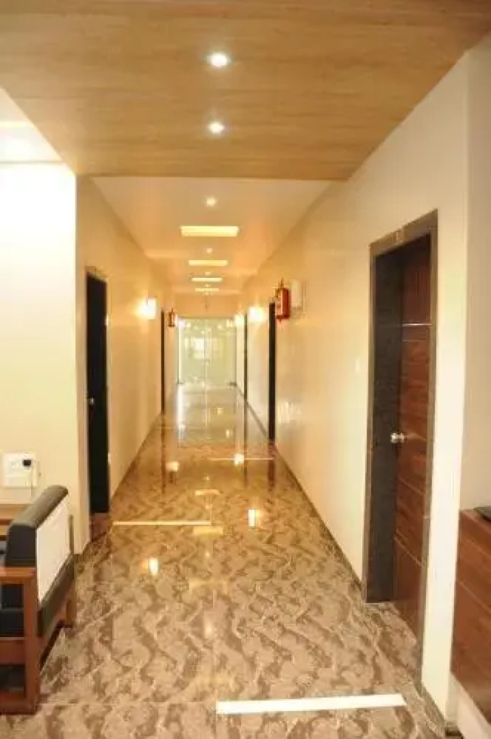 Hotel Om Palace And Party Plot