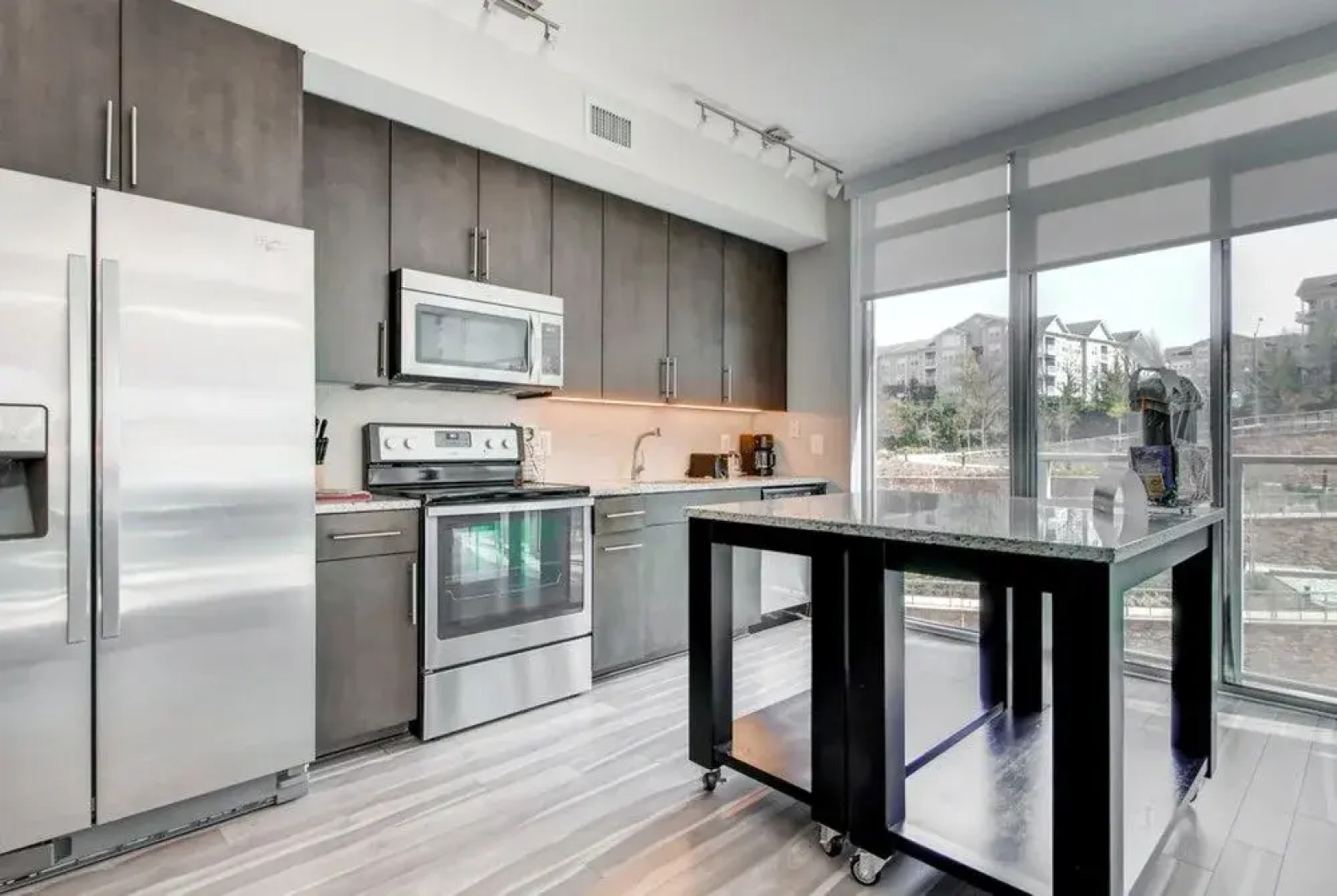 Ovation at Park Crest by Bridgestreet