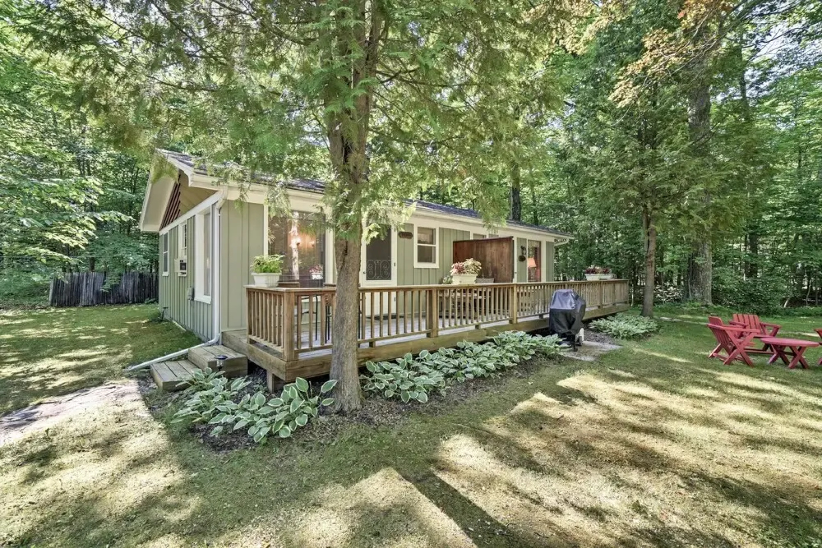 Cozy Cottage Duplex: Walk to Peninsula State Park!