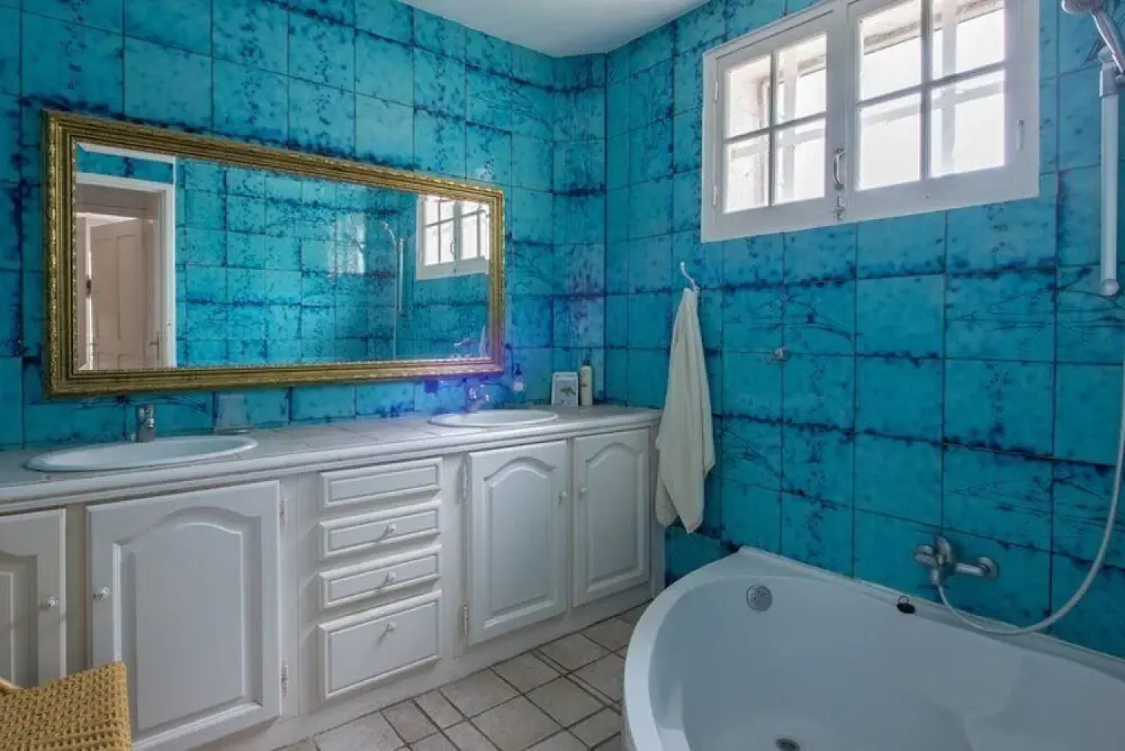 Villa With Pool in Provence -villa Romantique Sleeps up to 124 in Optional Gite