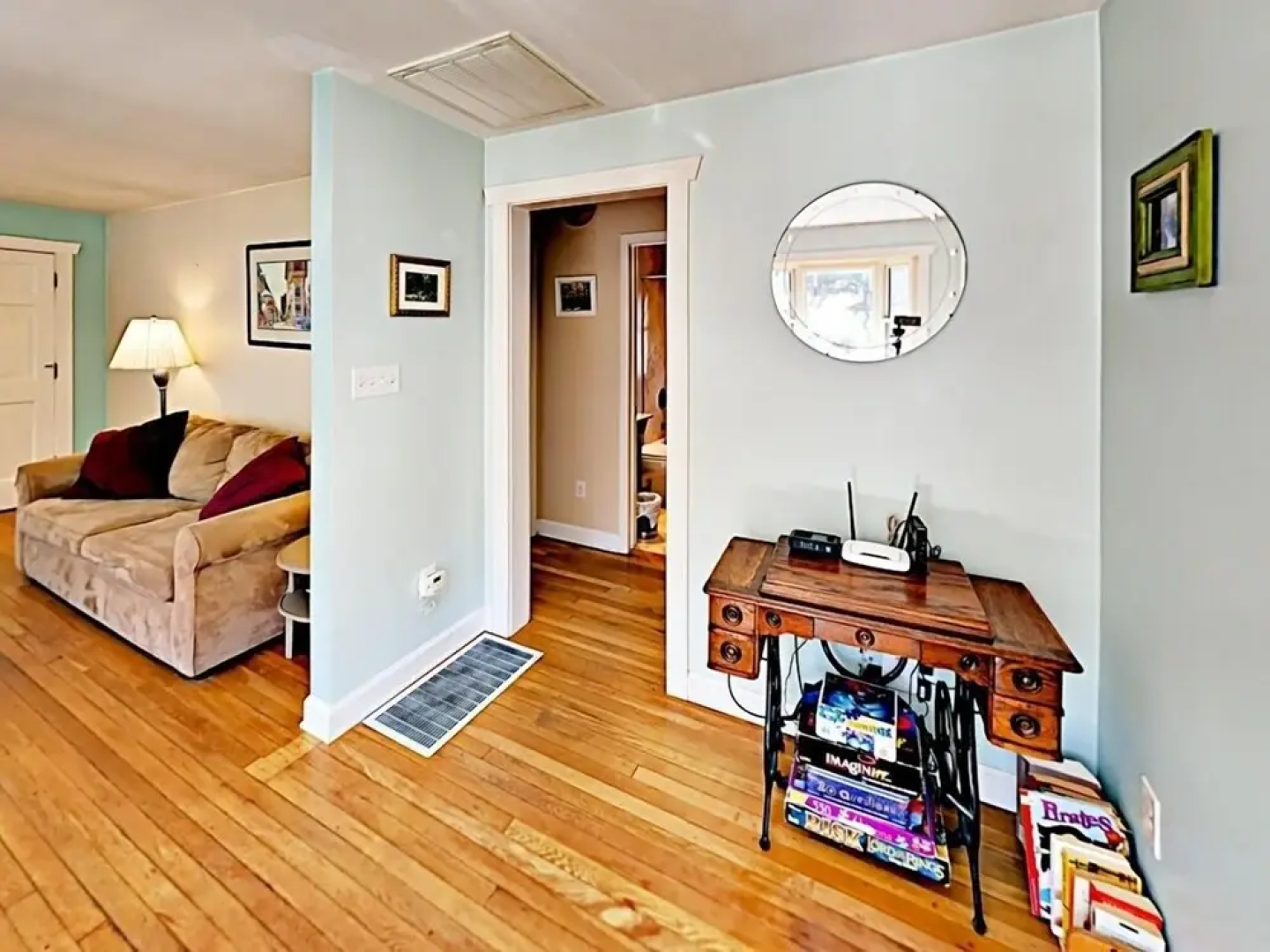 2BR w/ Hot Tub, Deck & Fire Pit