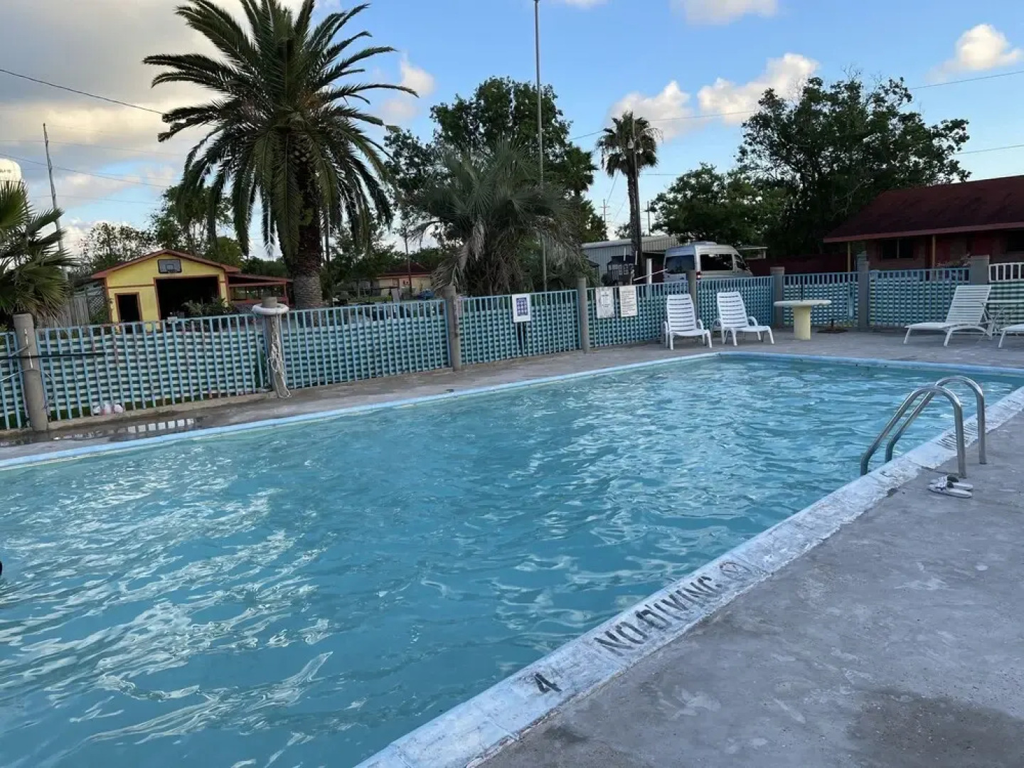 Gulfway Motel & Restaurant