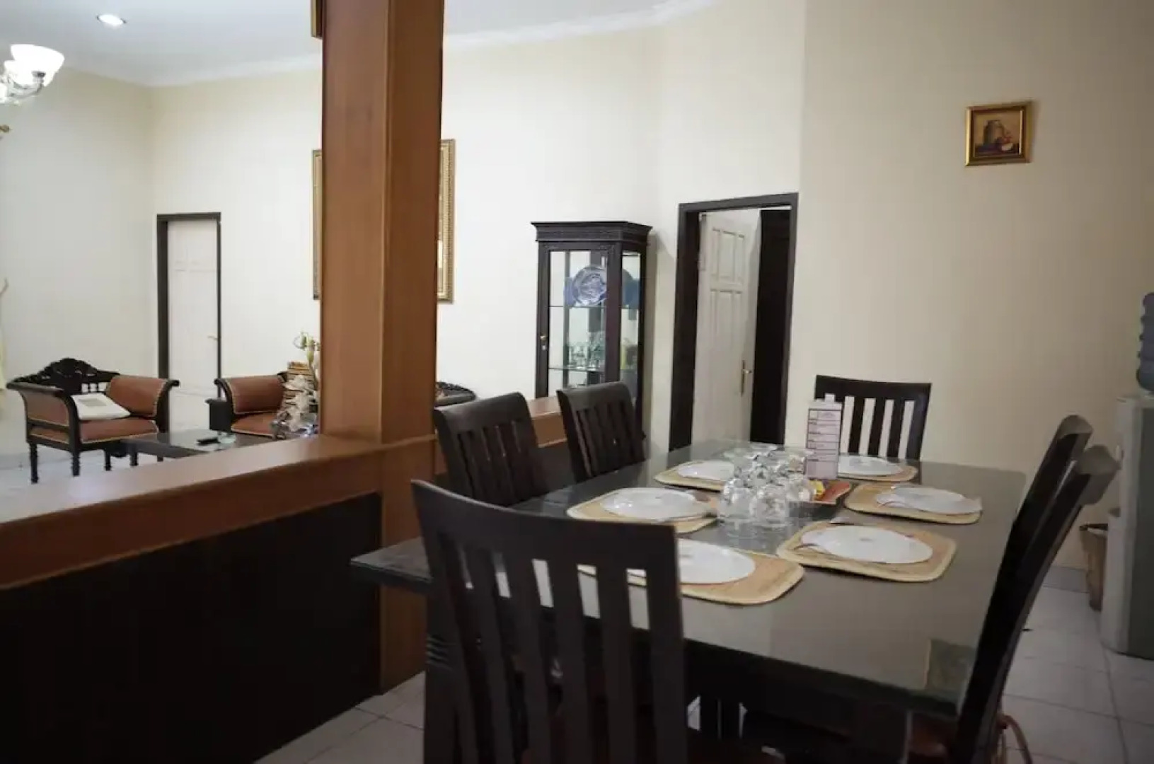 RedDoorz Plus @ Suryakencana Kota Sukabumi