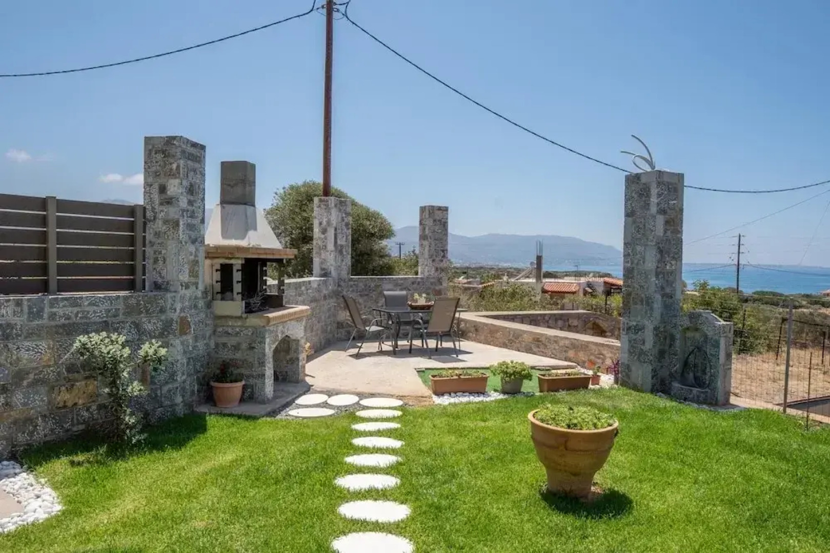 Villa Leandros With Pool & bbq