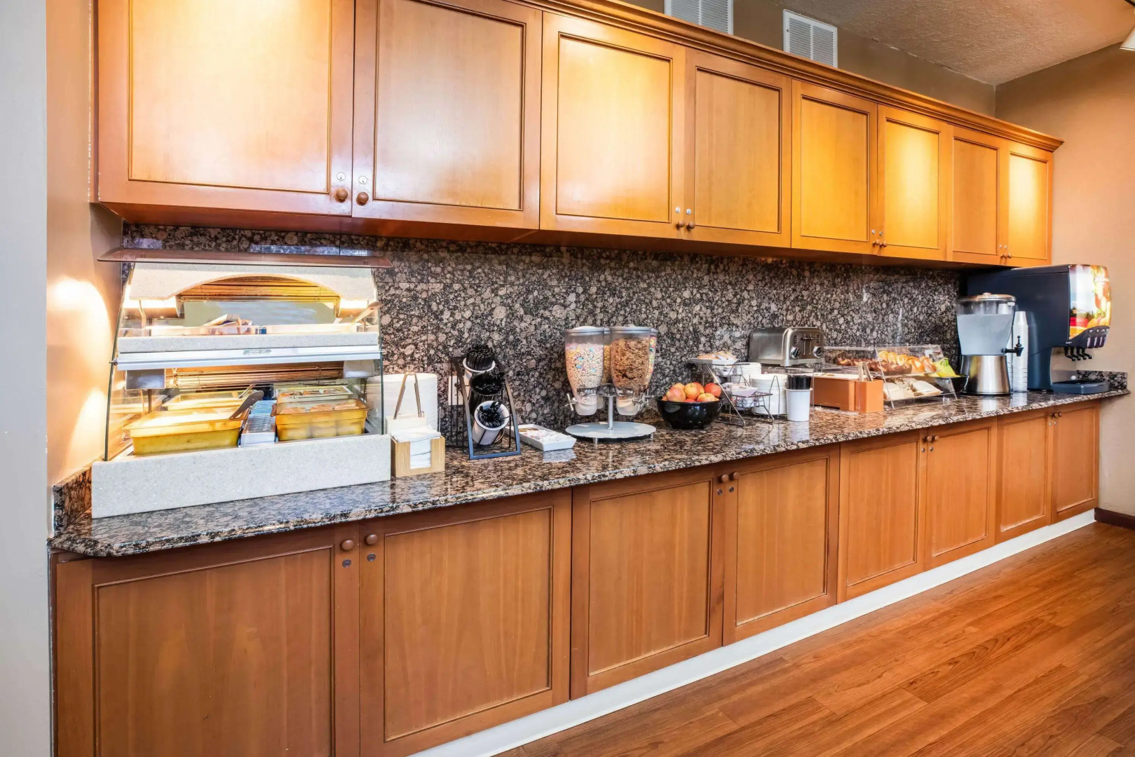 La Quinta Inn & Suites by Wyndham Portland Airport