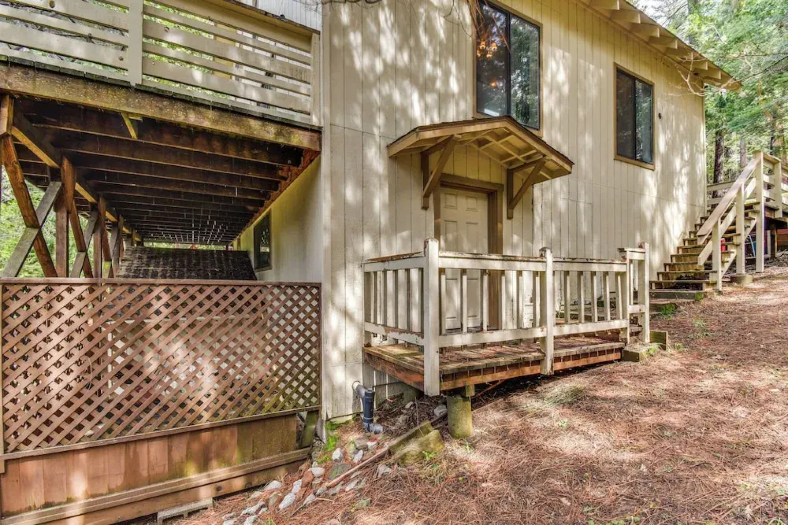 2 Mi to Mi-wuk Village: Cabin w/ Large Deck