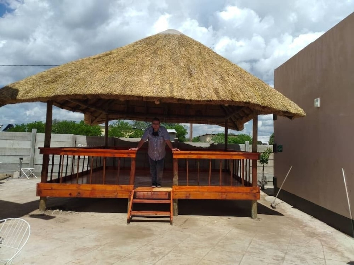 Bonjour Inn Guest House