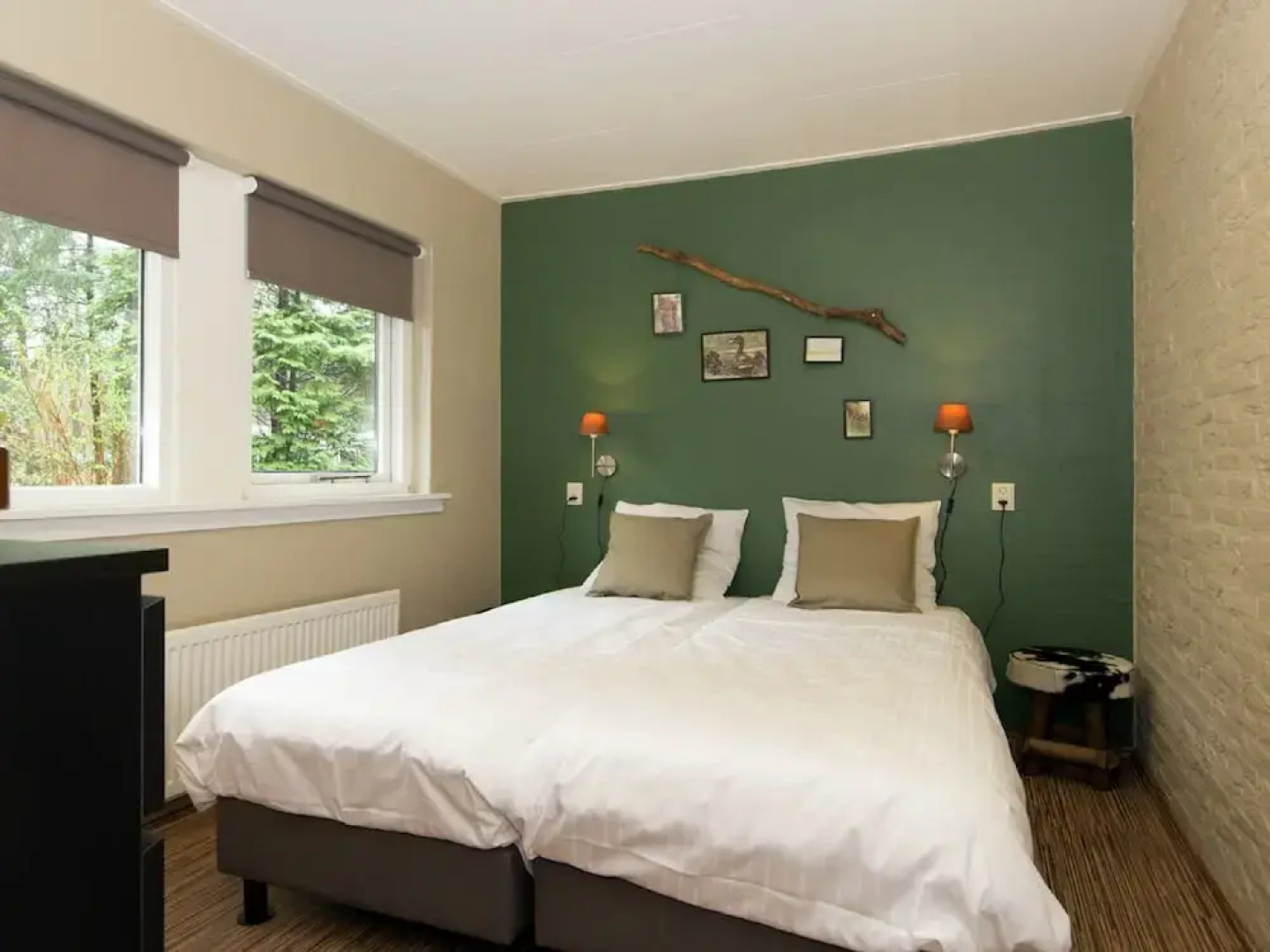 Beautiful Home With Lots of Privacy, in the Forest