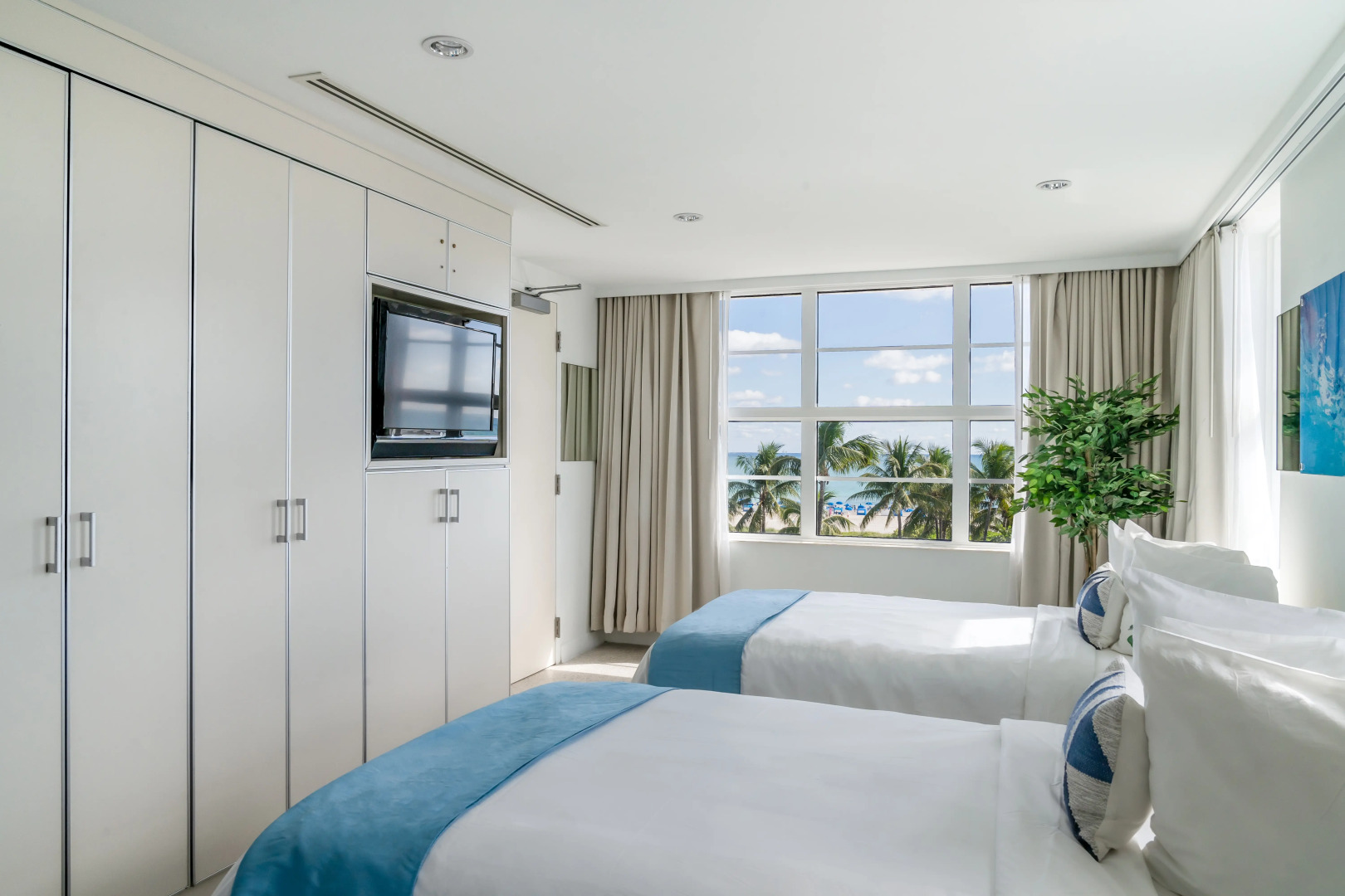 Clevelander Hotel – Adults Only