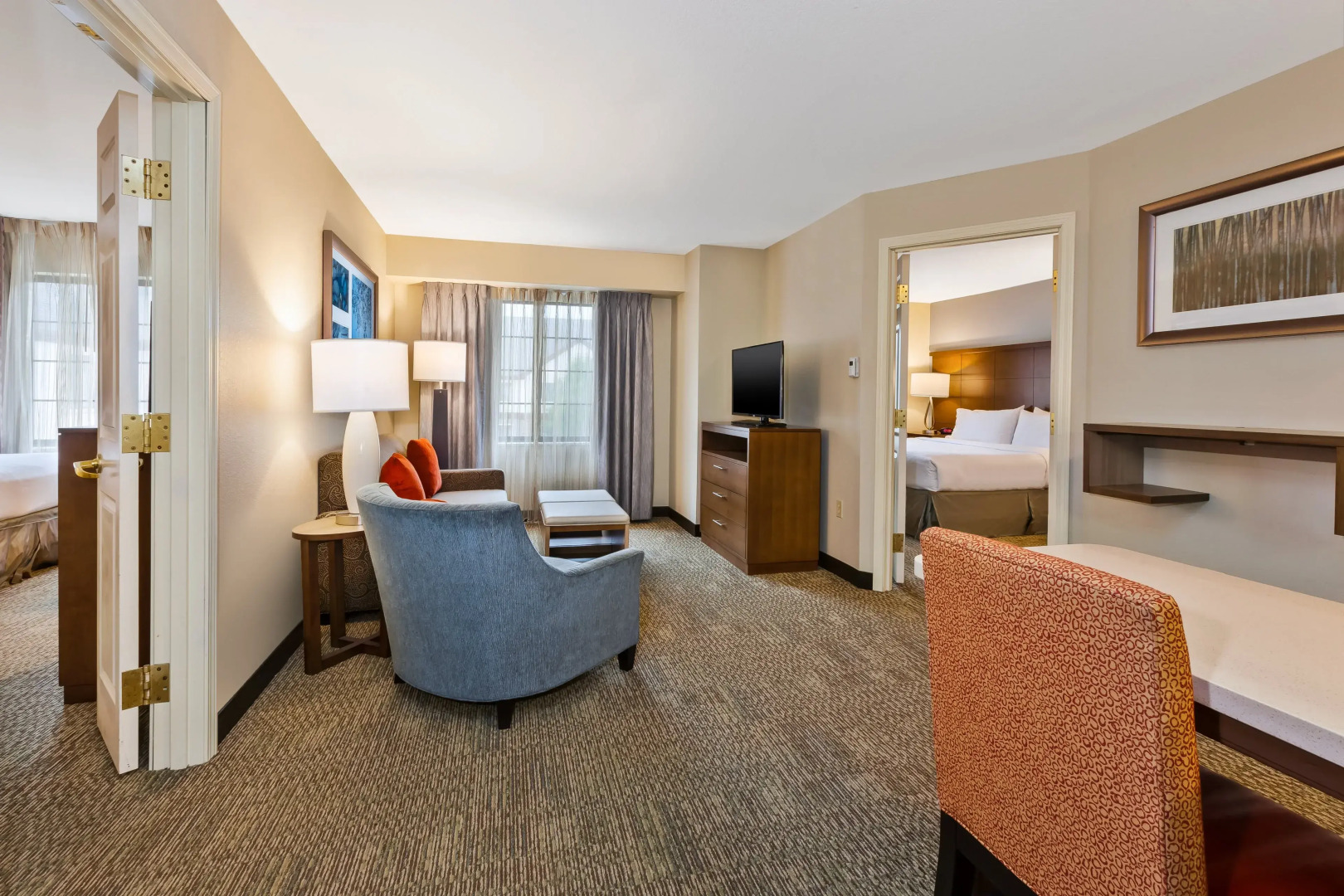 Staybridge Suite Charlottesville Airport
