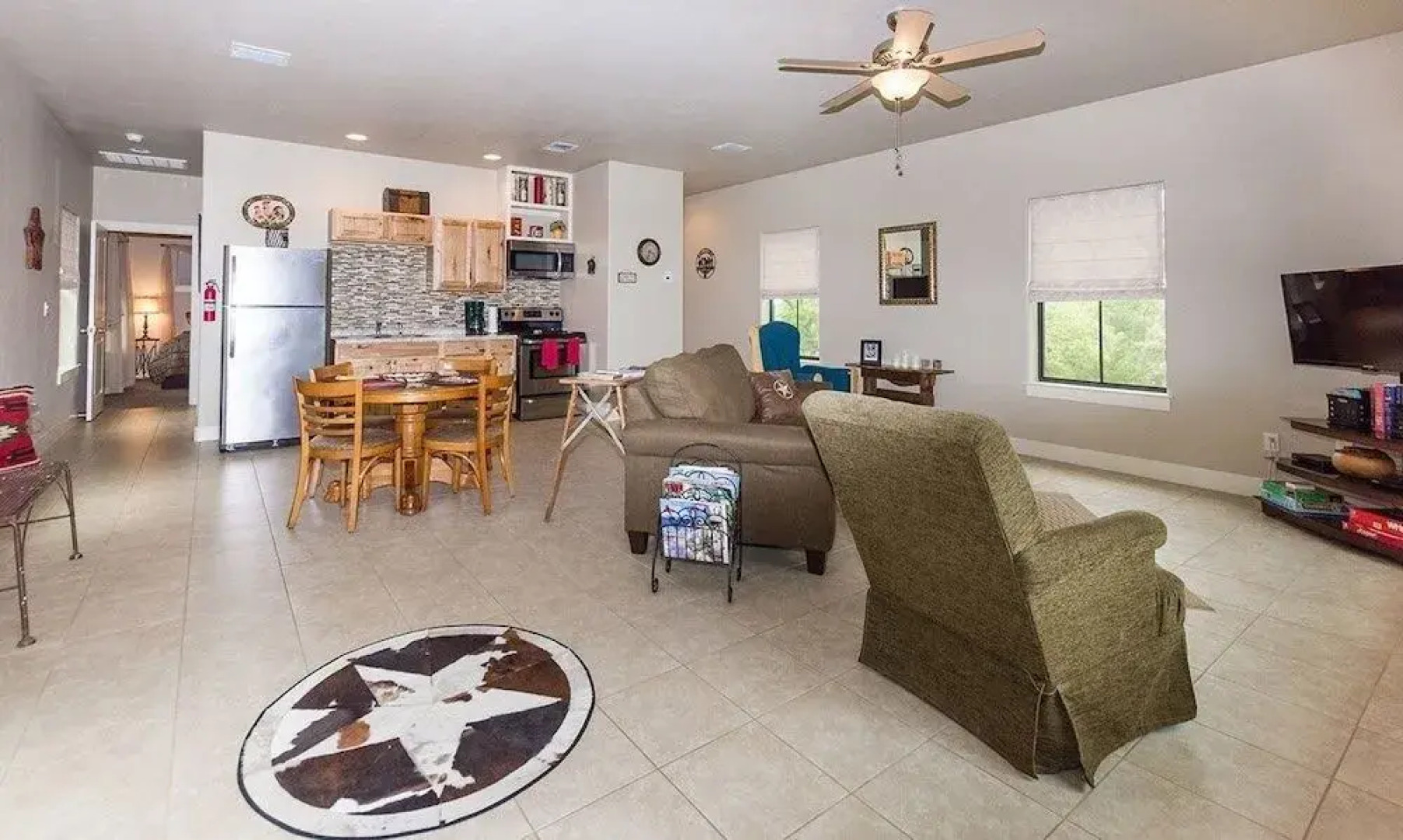 Far View Gasthaus 2 Bedroom Apts by RedAwning