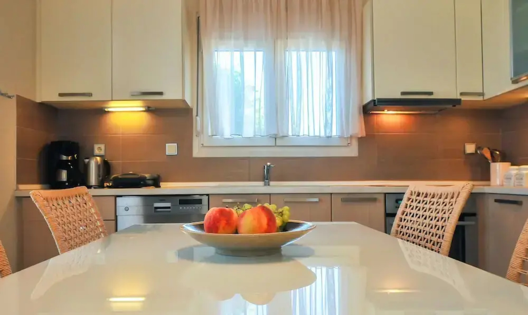 Balconies on Sea - The Garden Apartment