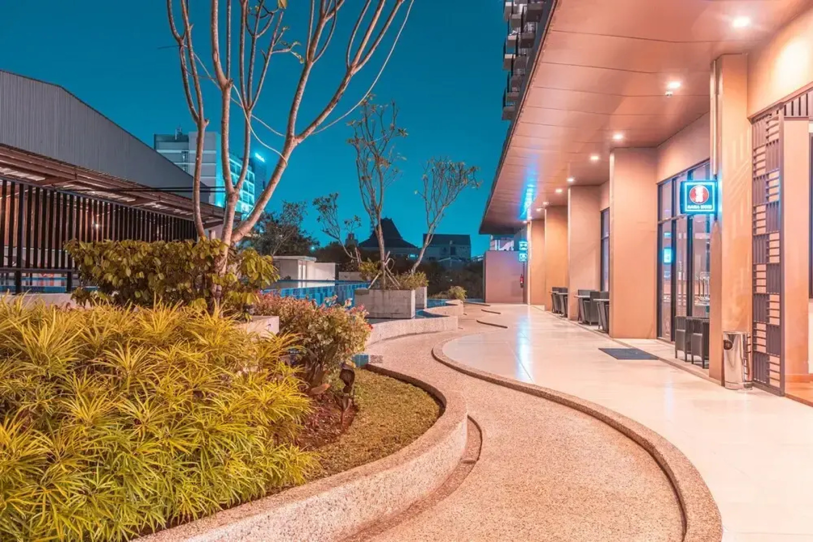 Collection O 23 Azalea Suites