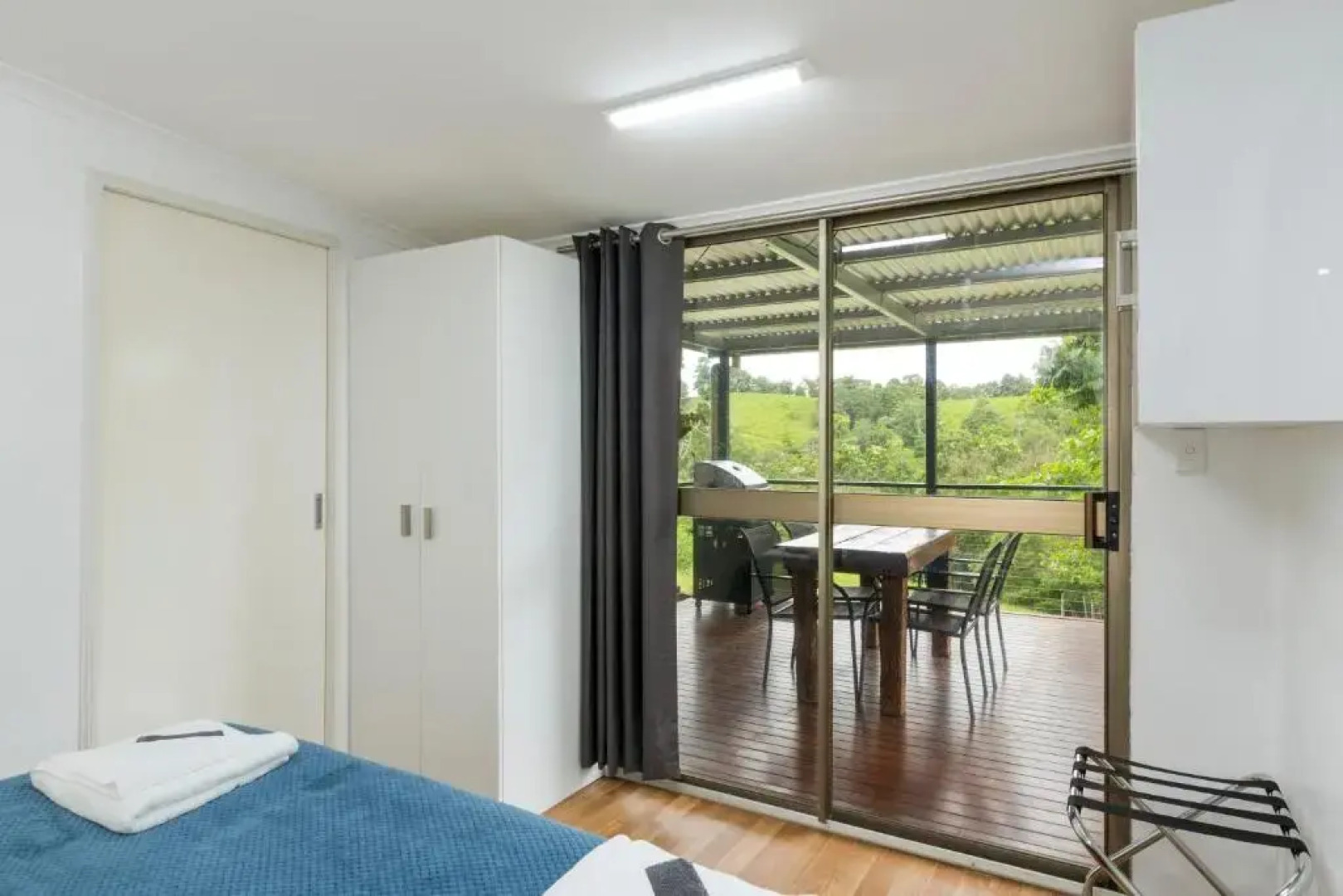 Mena Creek Flower House