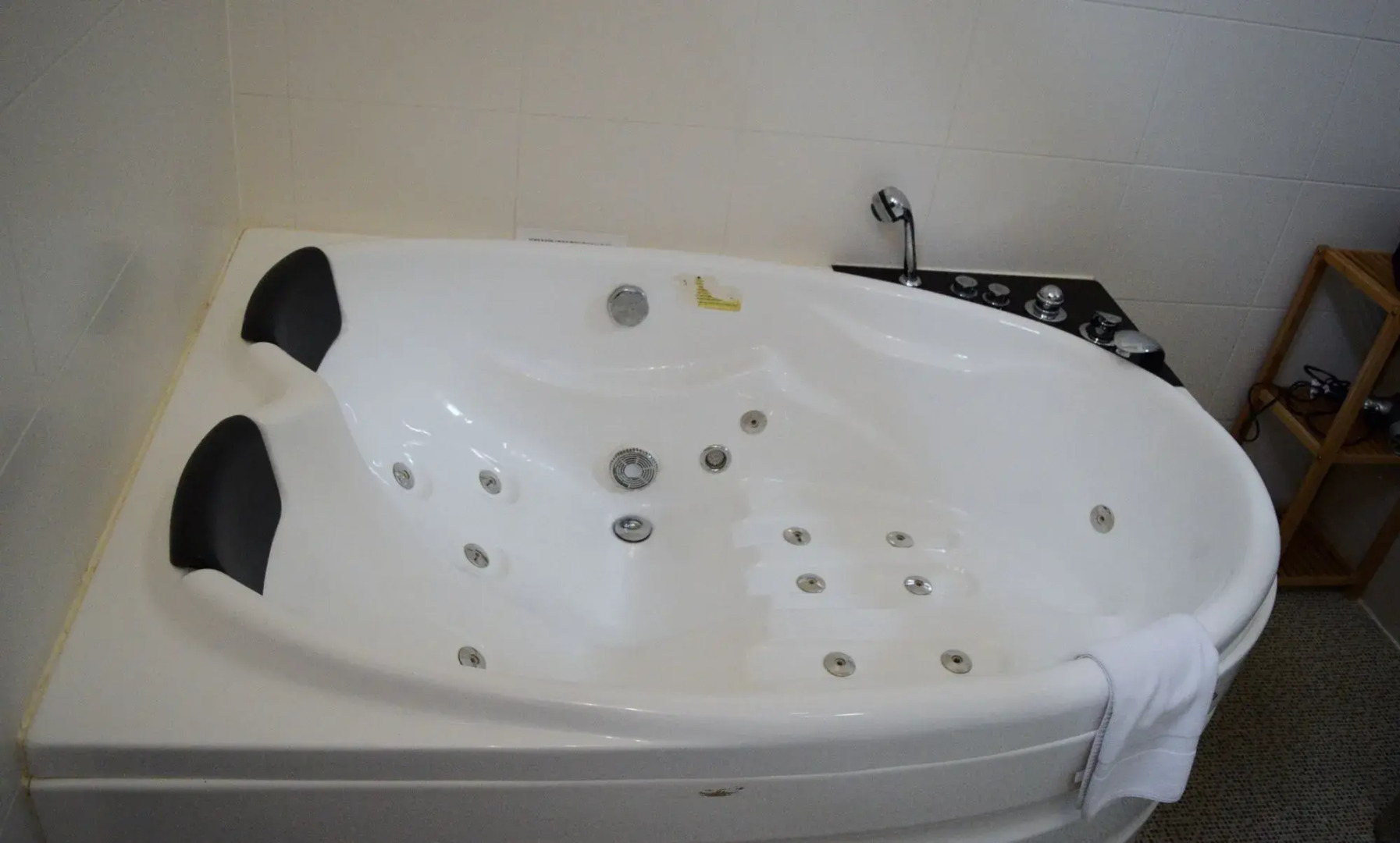 The Albert Guest House and Mills Spa Suites