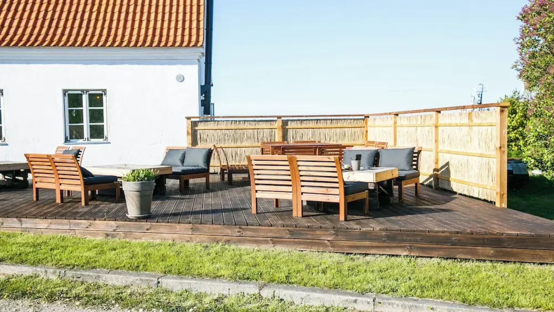 Ungru Guesthouse and Restaurant