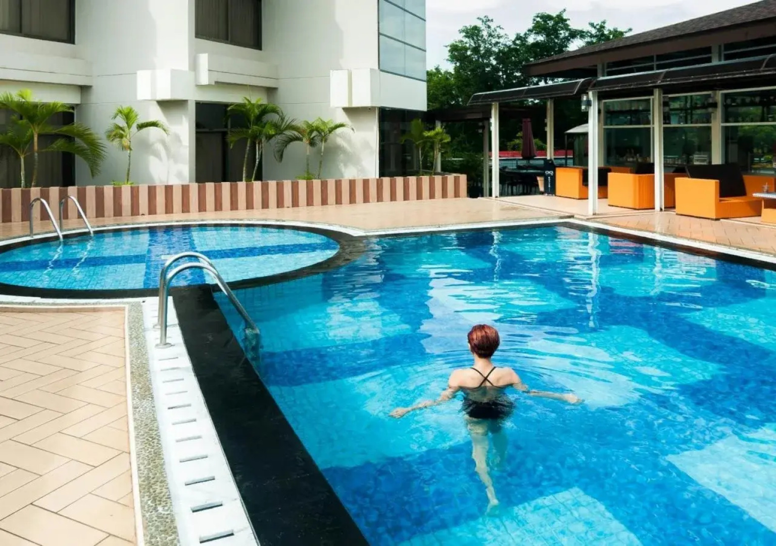 Horison Ultima Makassar