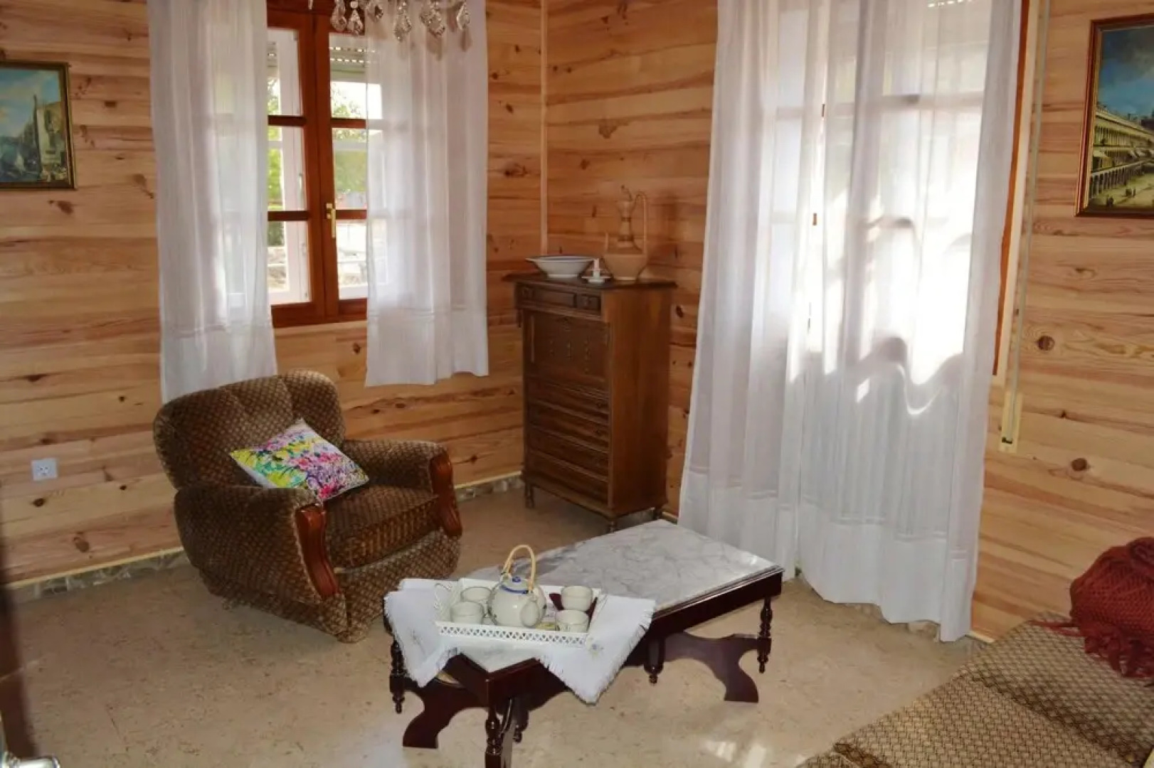 House With 5 Bedrooms in Morales de Rey, With Enclosed Garden and Wifi Near the Slopes