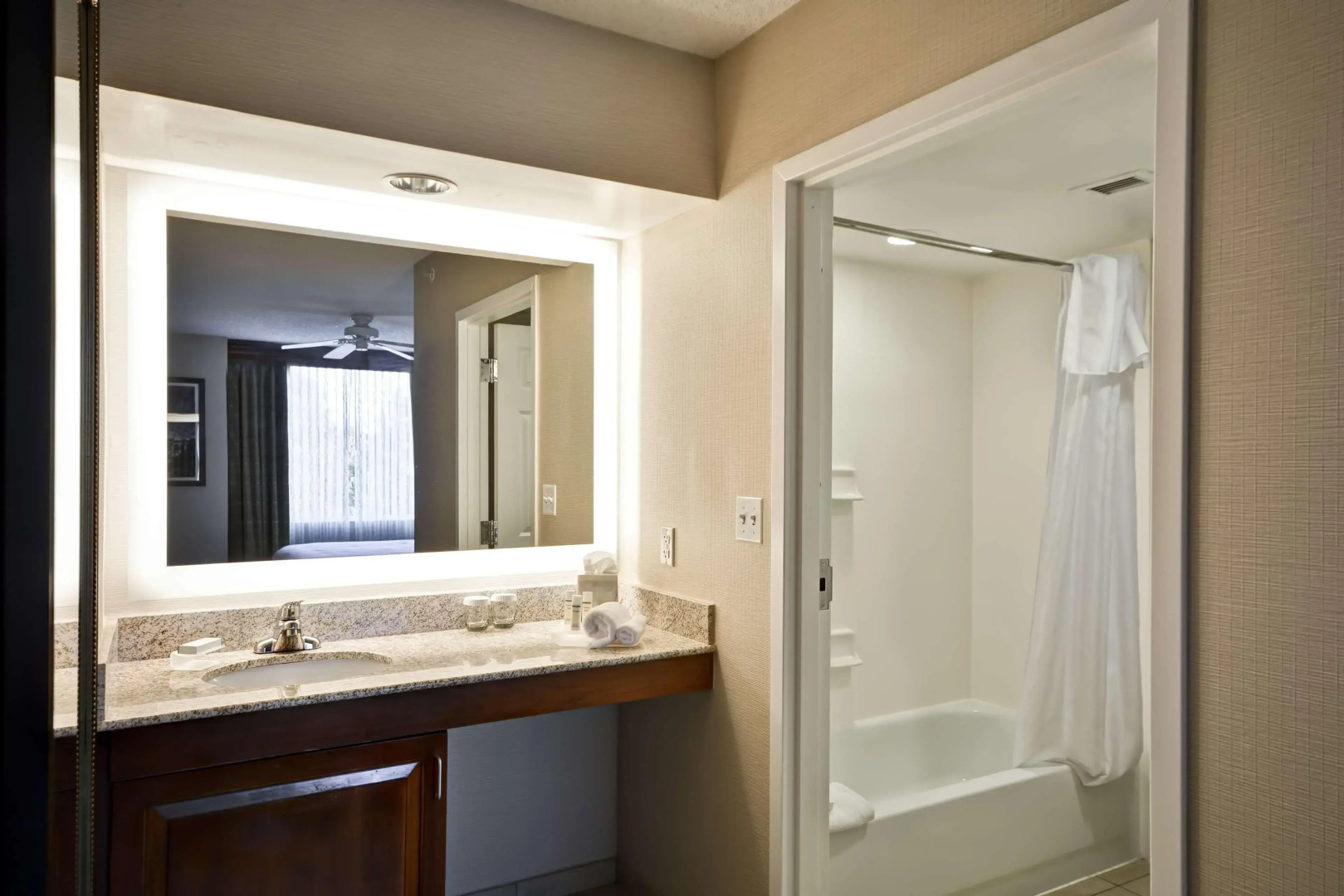Homewood Suites by Hilton Dulles Int'l Airport