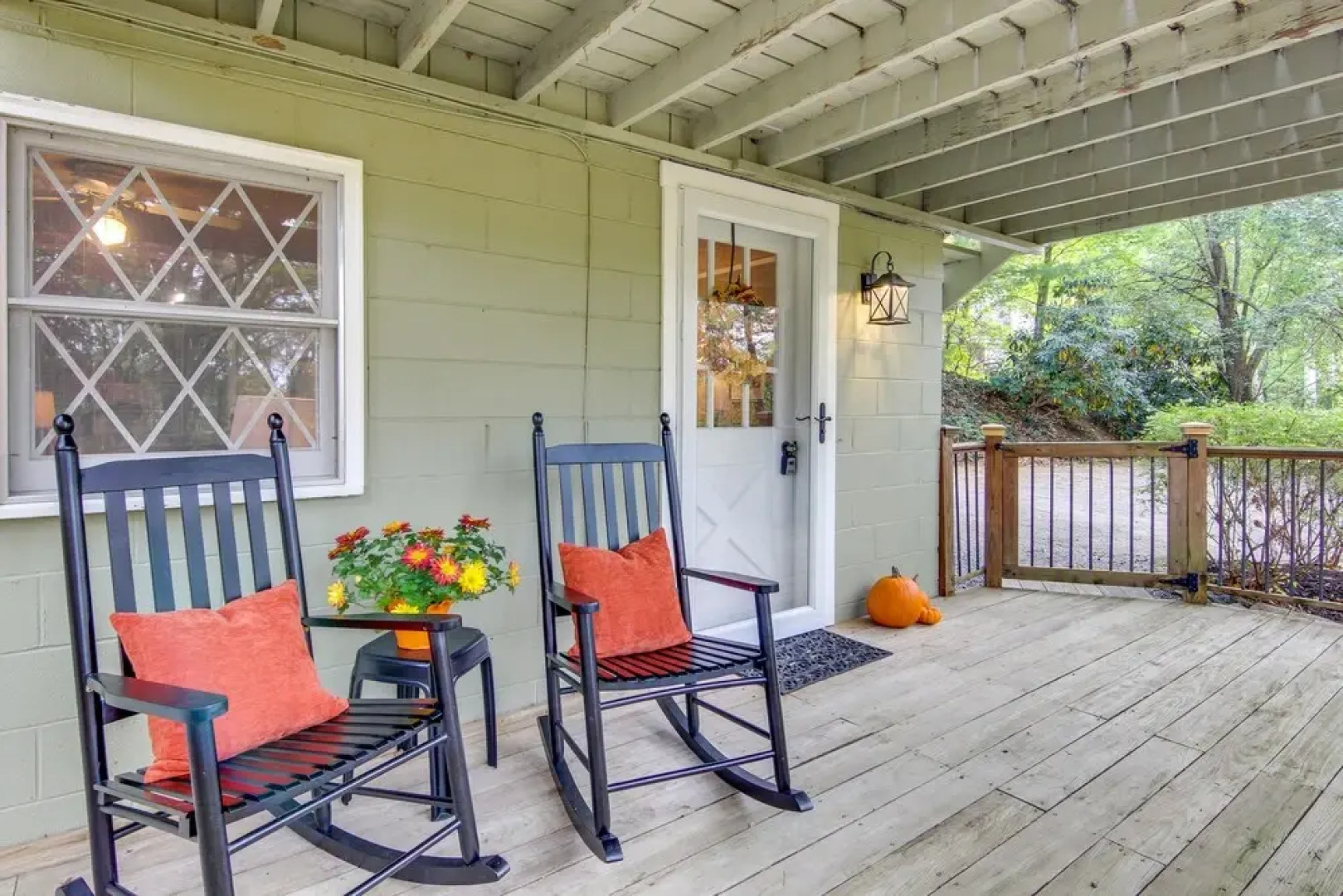 Black Mountain Cabin Apartment ~ 2 Mi to Downtown!