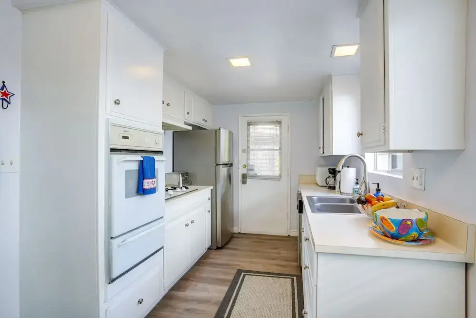 Viva Ventura: Duplex With Patio - Walk to Beach!