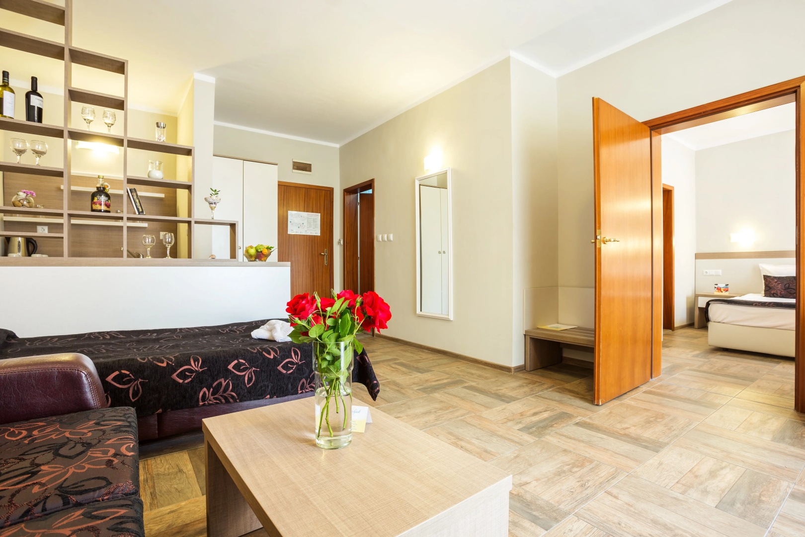 Ljuljak Hotel