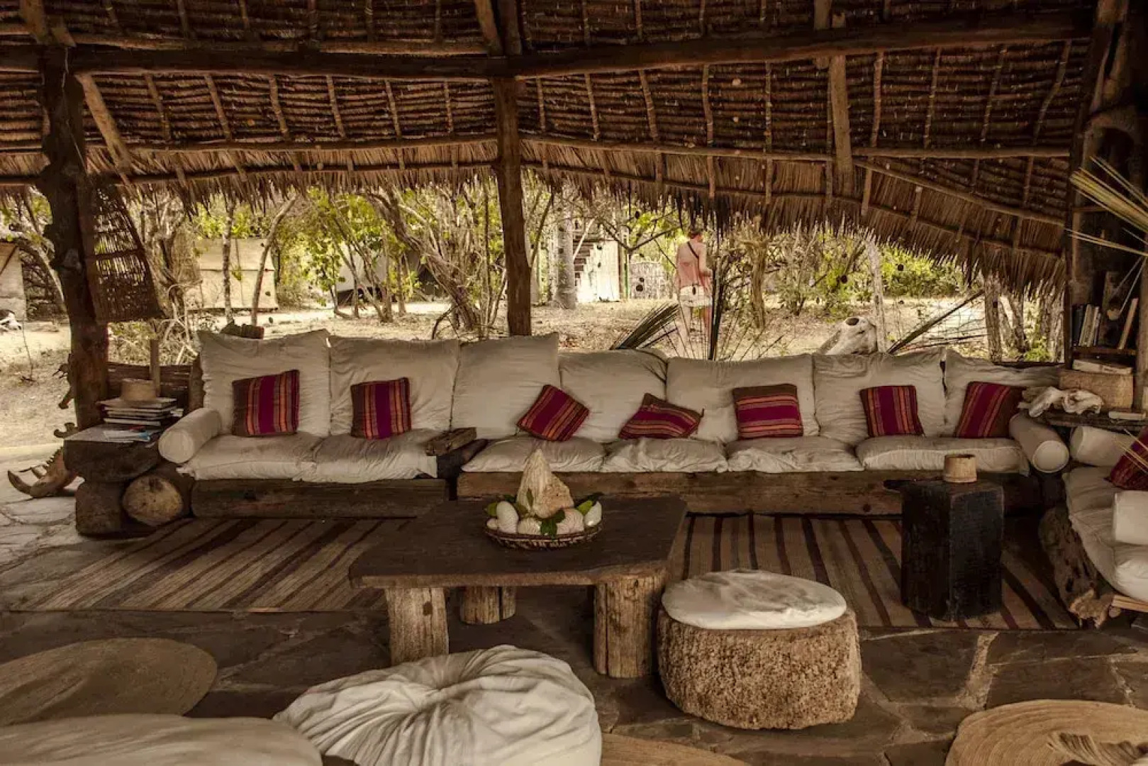 H12 Delta Dunes Lodge