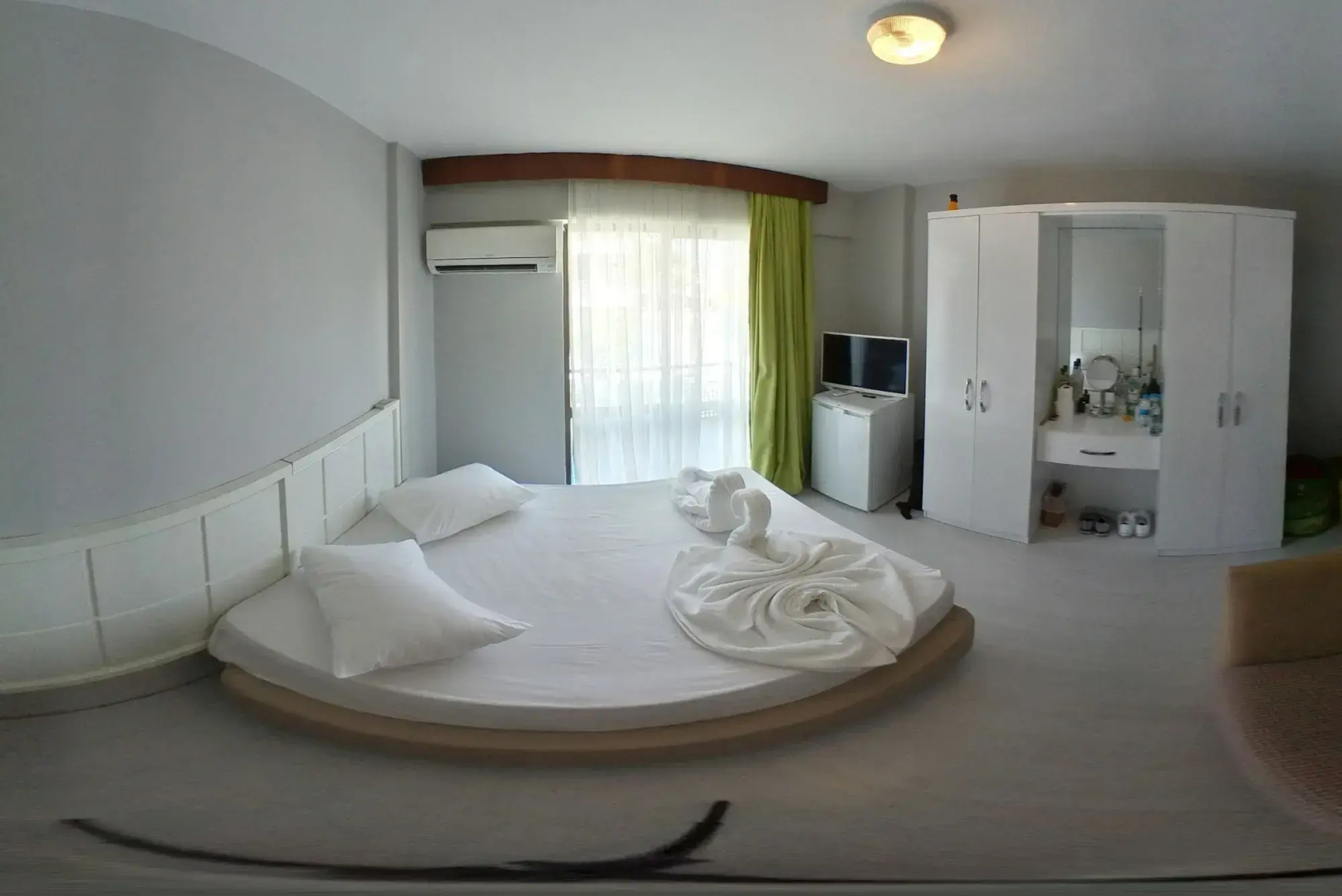 Kaftans City Hotel by RRH&R