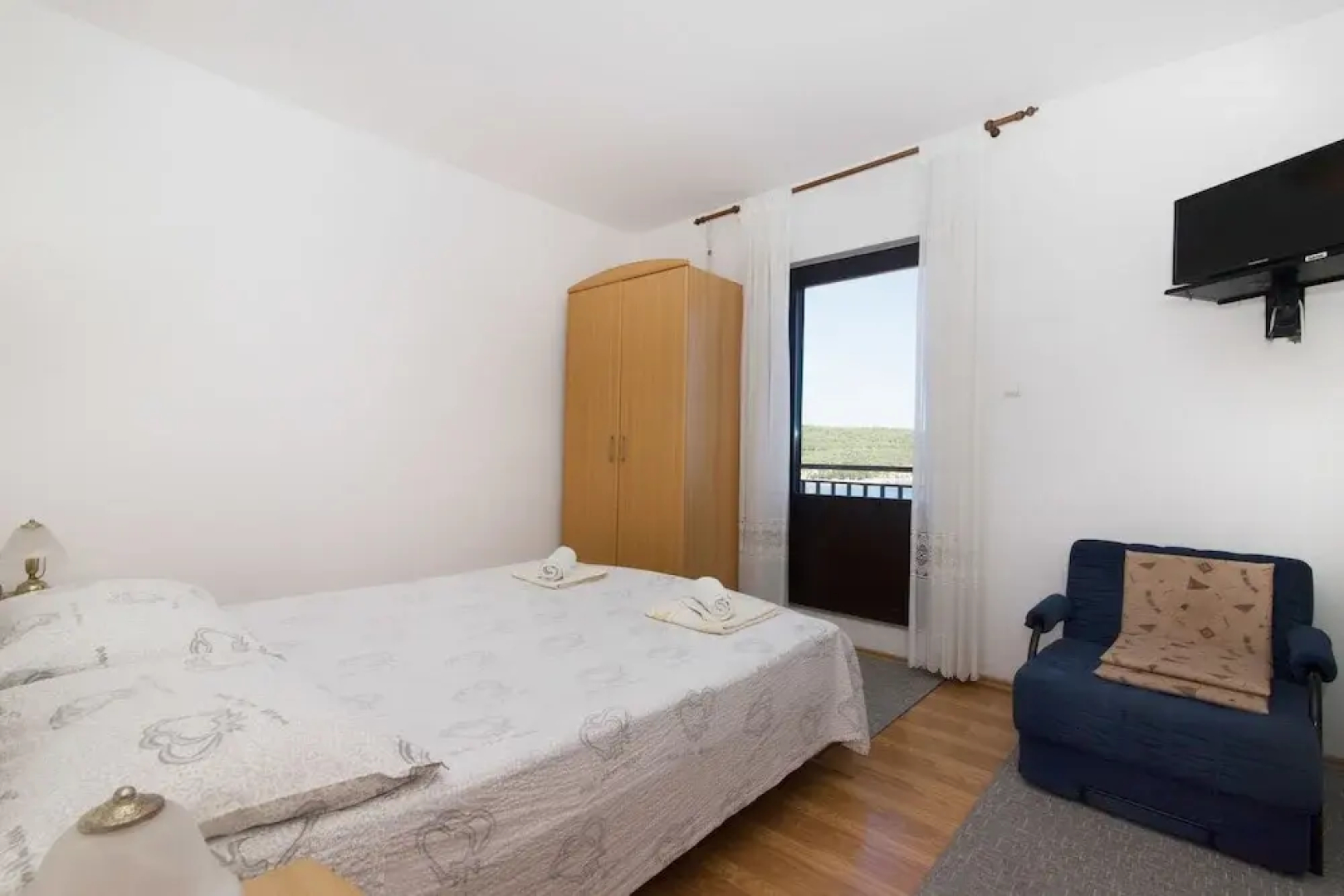 Apartments Jaksa