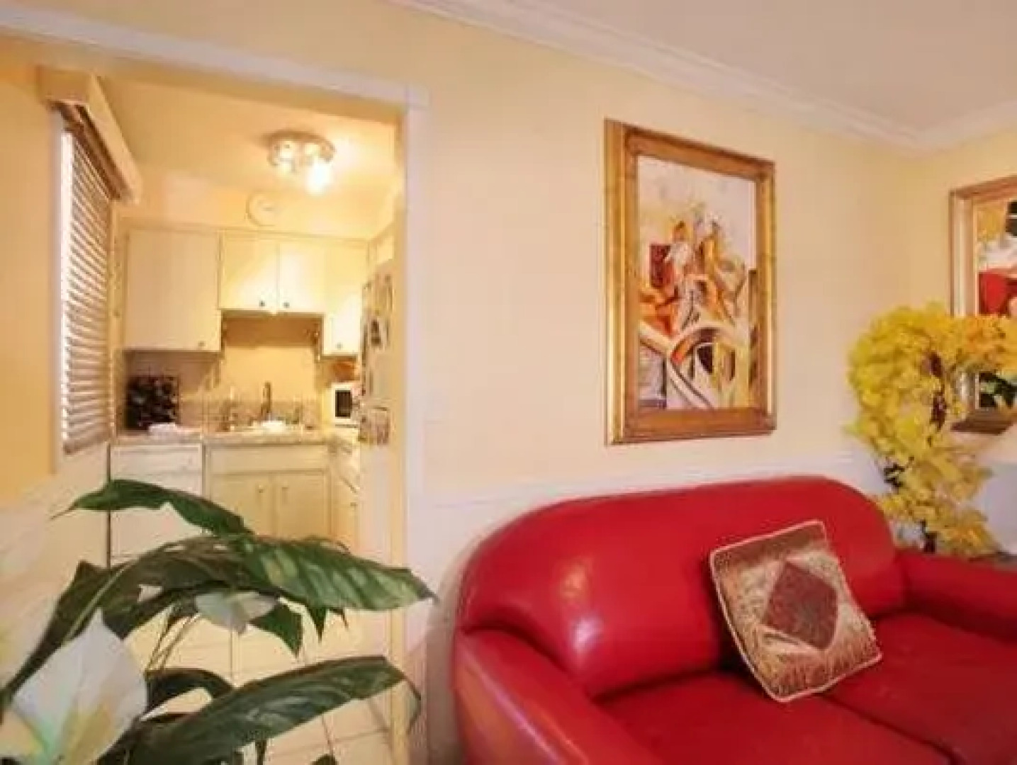 Villa Sinclair Beach Suites and Spa