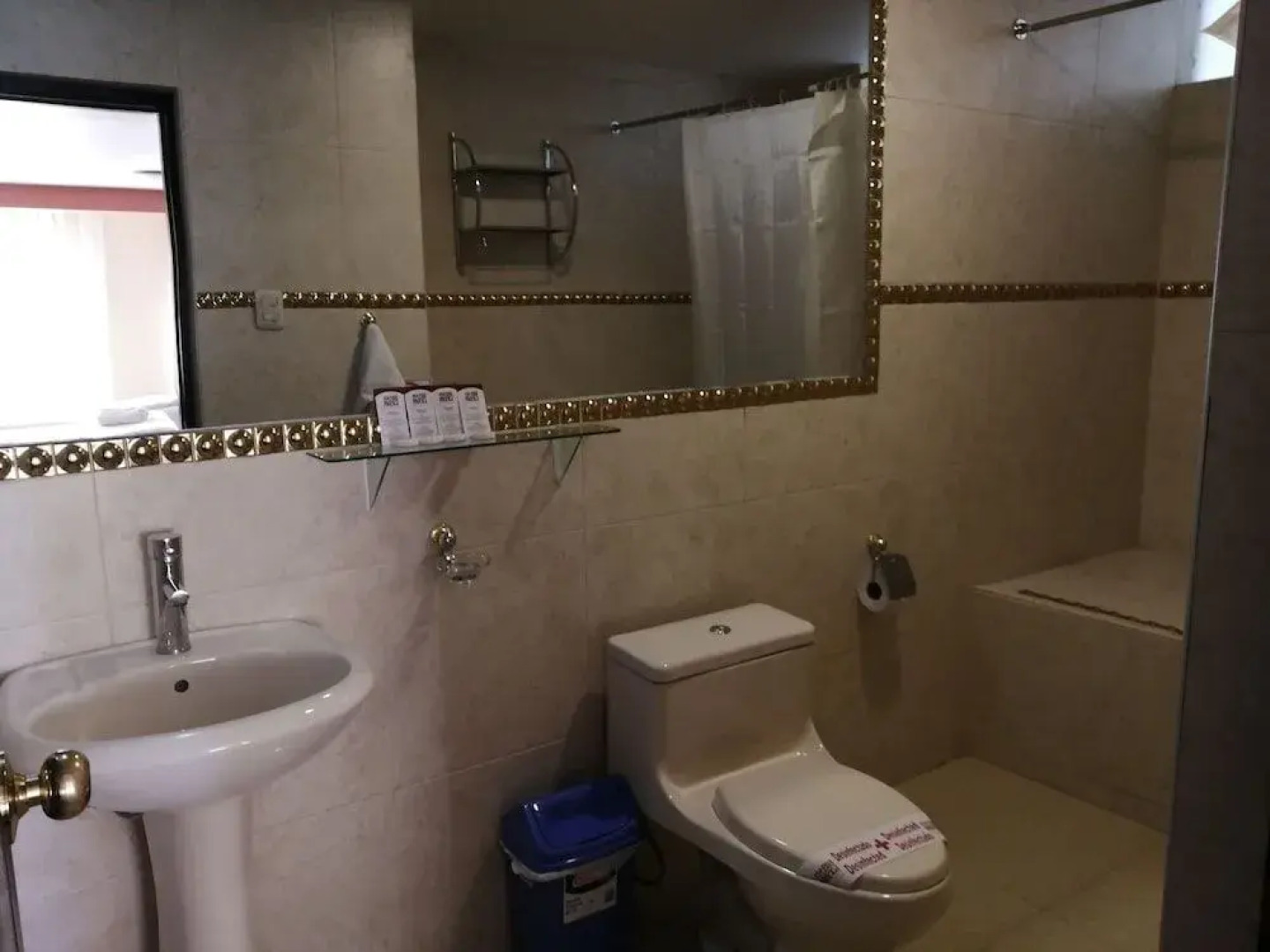 Terra Mistica Ciudad Del Lago Hotel