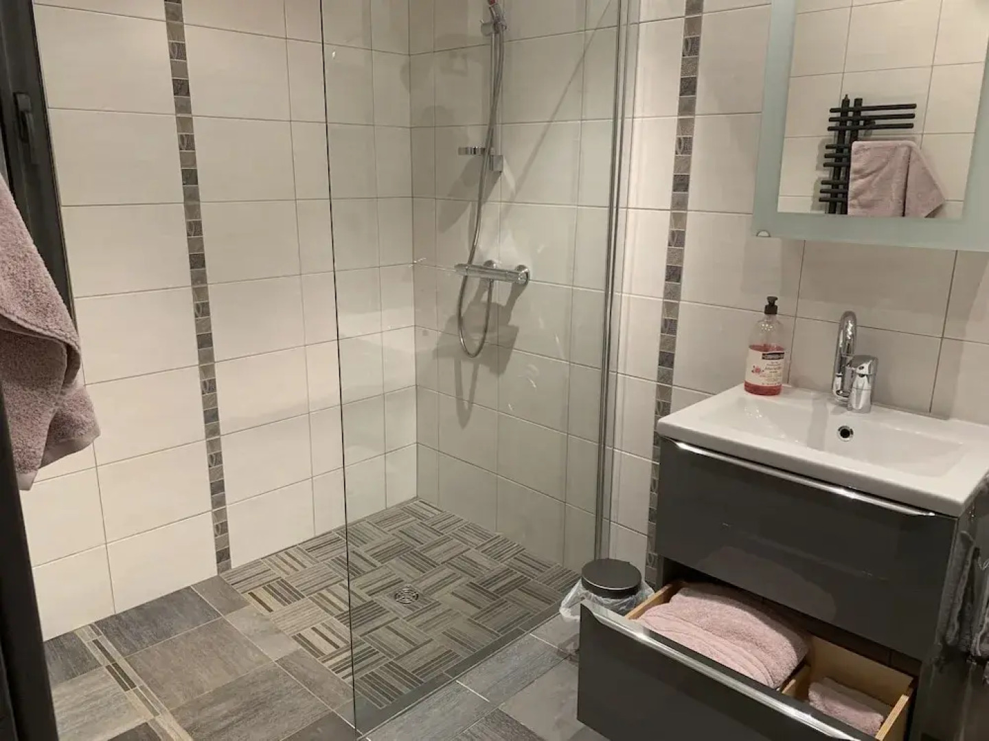 Domaine de la Rue de la Tour SAS